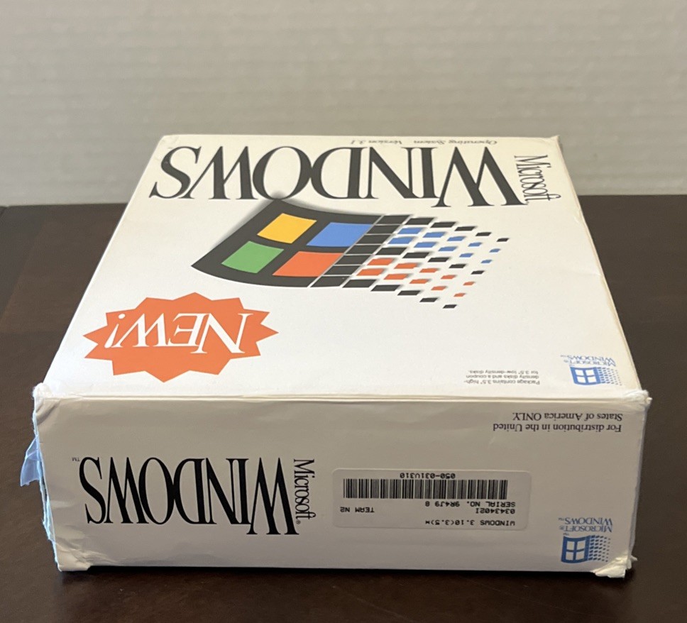 Microsoft Windows 3.1 On 6 3.5″ Floppy Disks With User’s Guide Manual