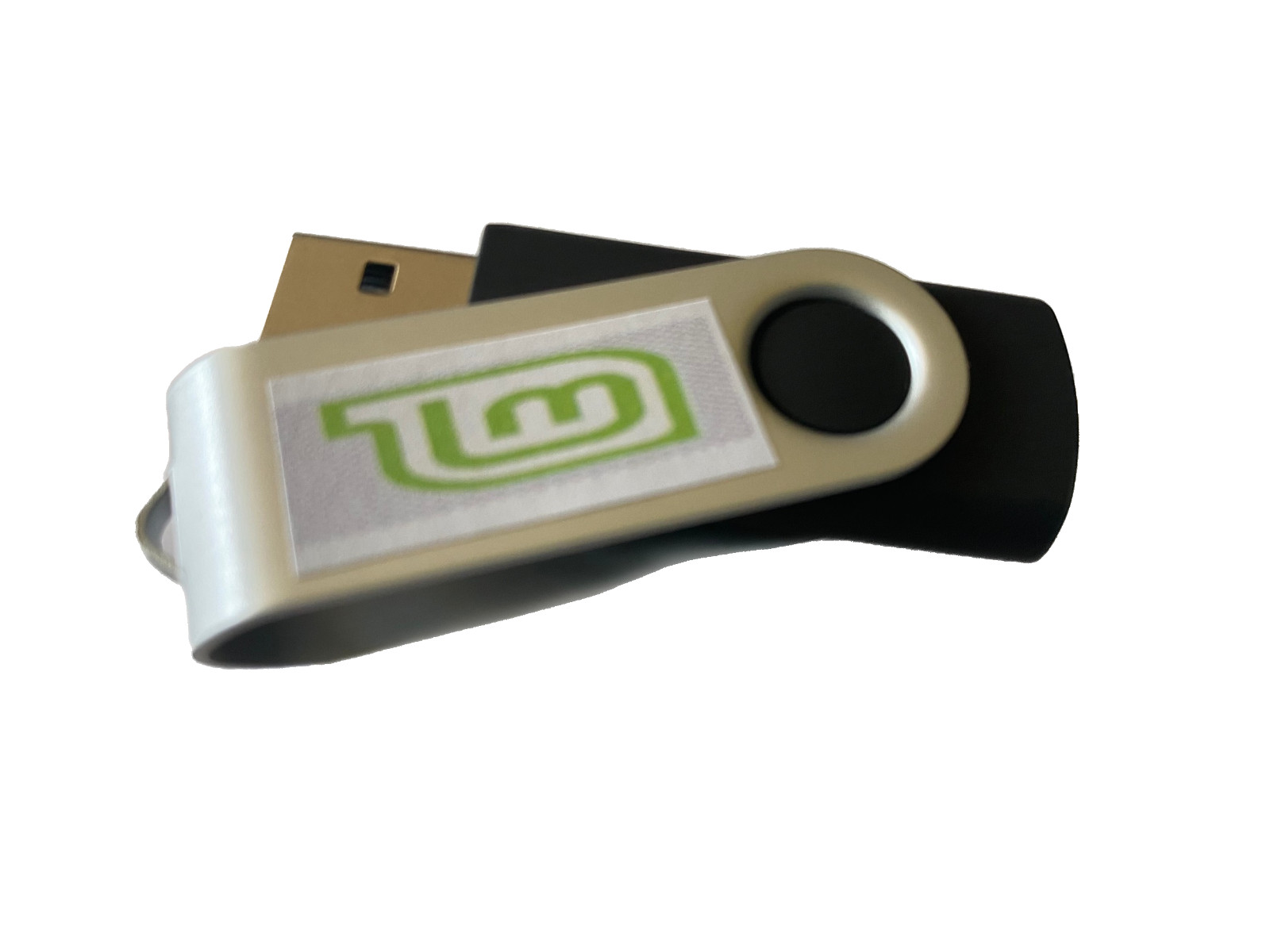 Linux Mint 20 „Ulyana” – Cinnamon (64-bit) Bootable USB Thumb Flash Drive