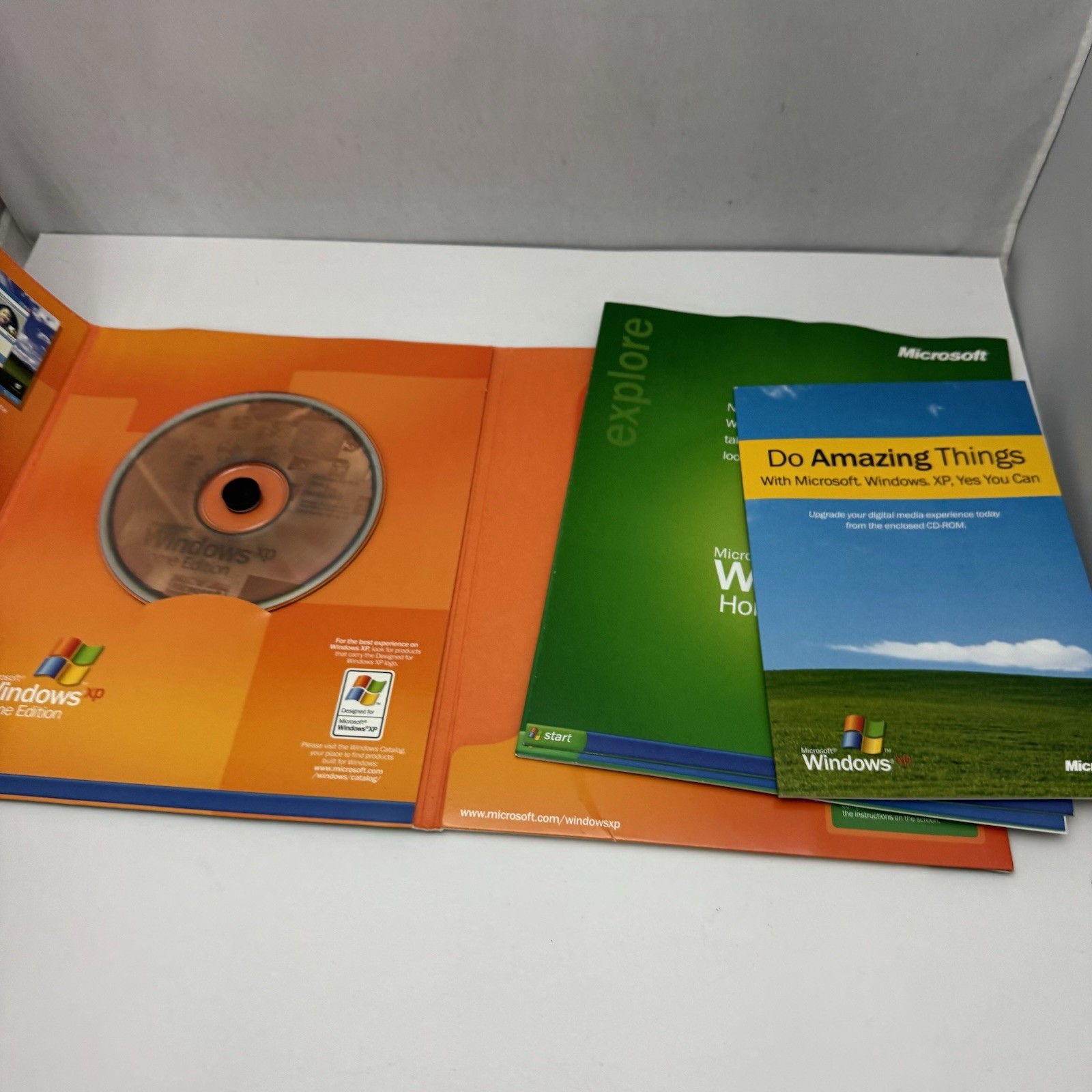 Microsoft Windows XP Home Edition Upgrade Version 2002 w Key USED