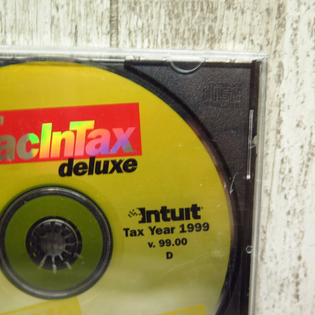 Vintage 1999 Intuit Quicken MacIntax Deluxe Software for Mac OS CD Rom Disc