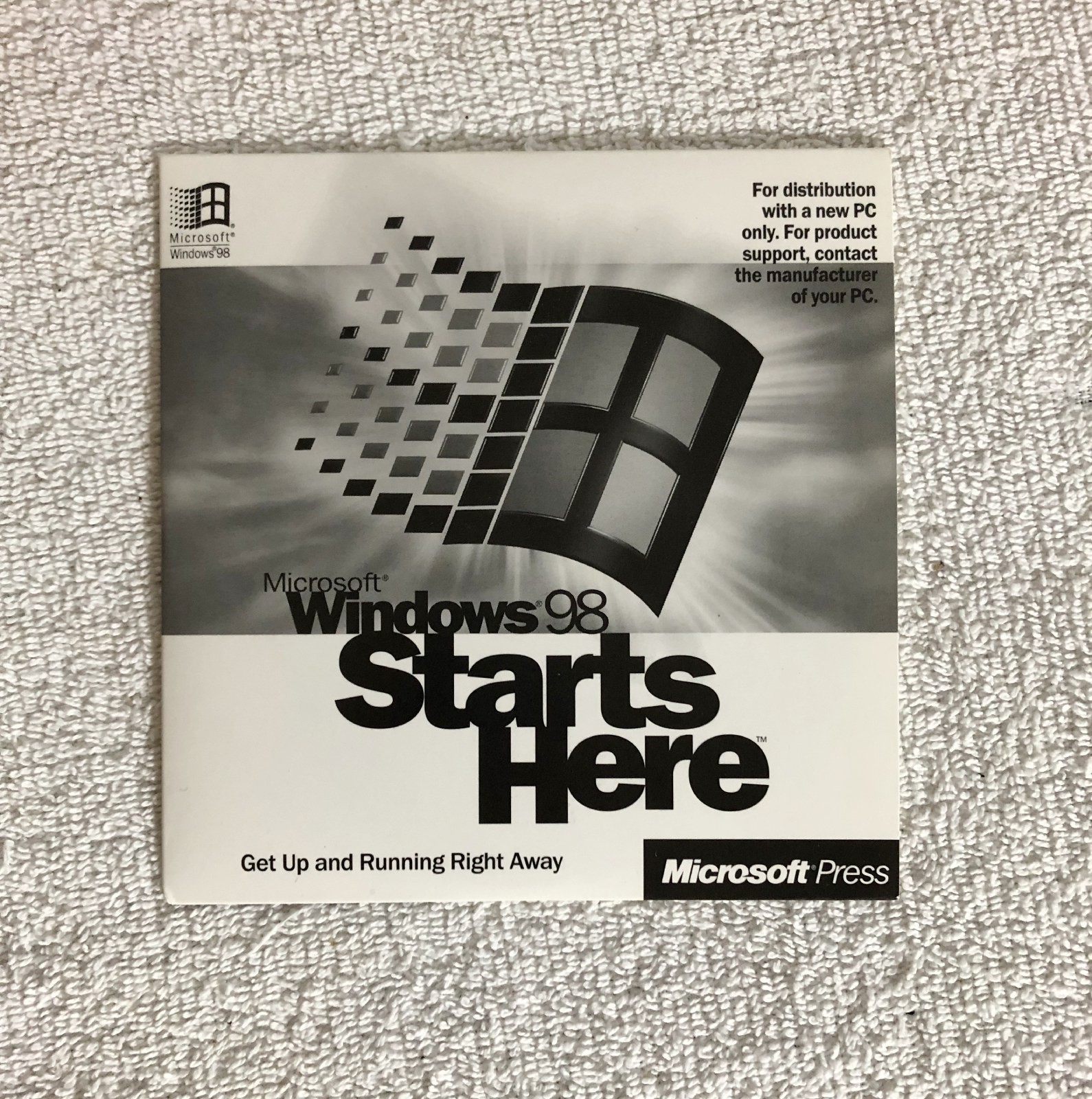 Vintage CD – Microsoft Windows 98 Starts Here