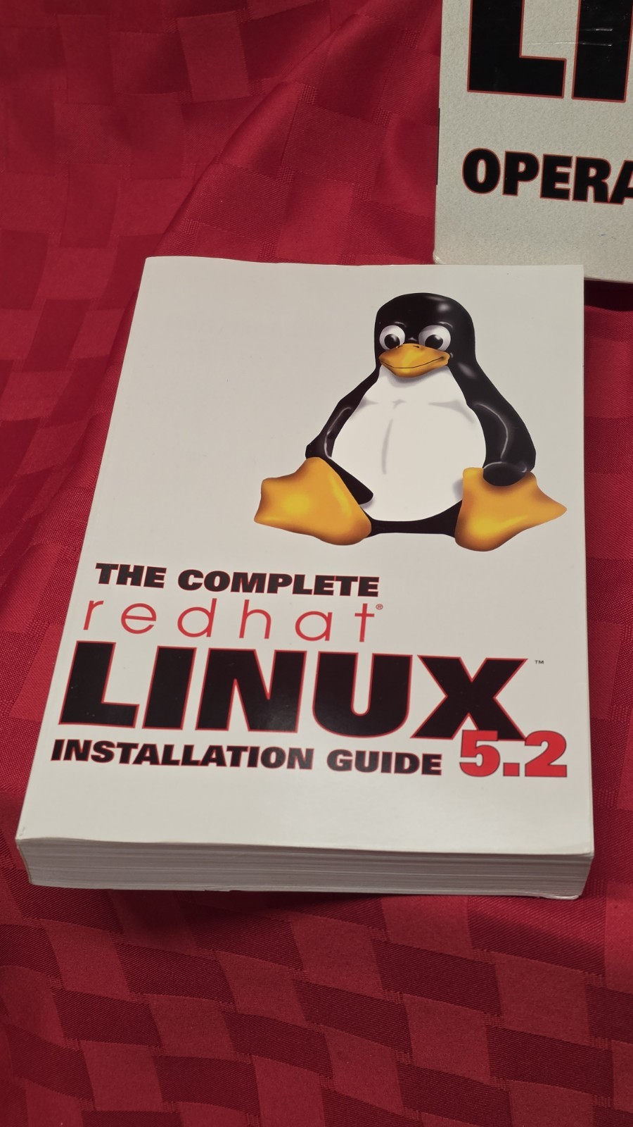 Linux 5.2 The Complete Redhat Operating System Deluxe Secure Server 3 CD Book