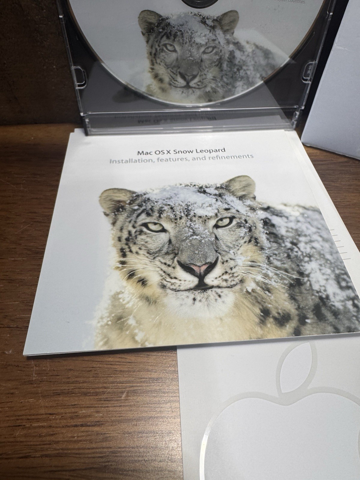 Apple Mac OS X Snow Leopard 10.6.3 Retail Install DVD MC573Z/A With Stickers