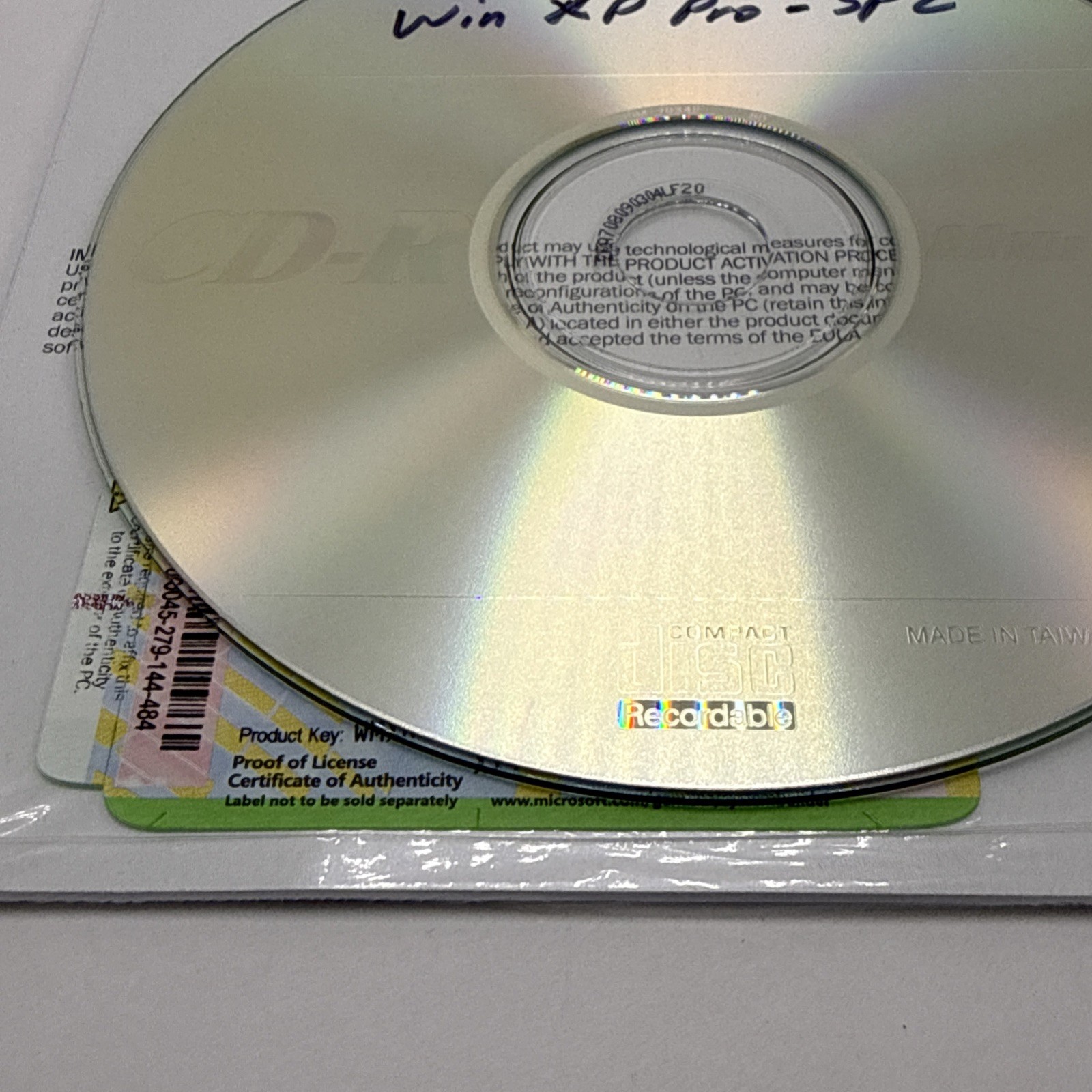 MICROSOFT WINDOWS XP PROFESSIONAL UPGRADE 2002 SP2 CIB W/KEY