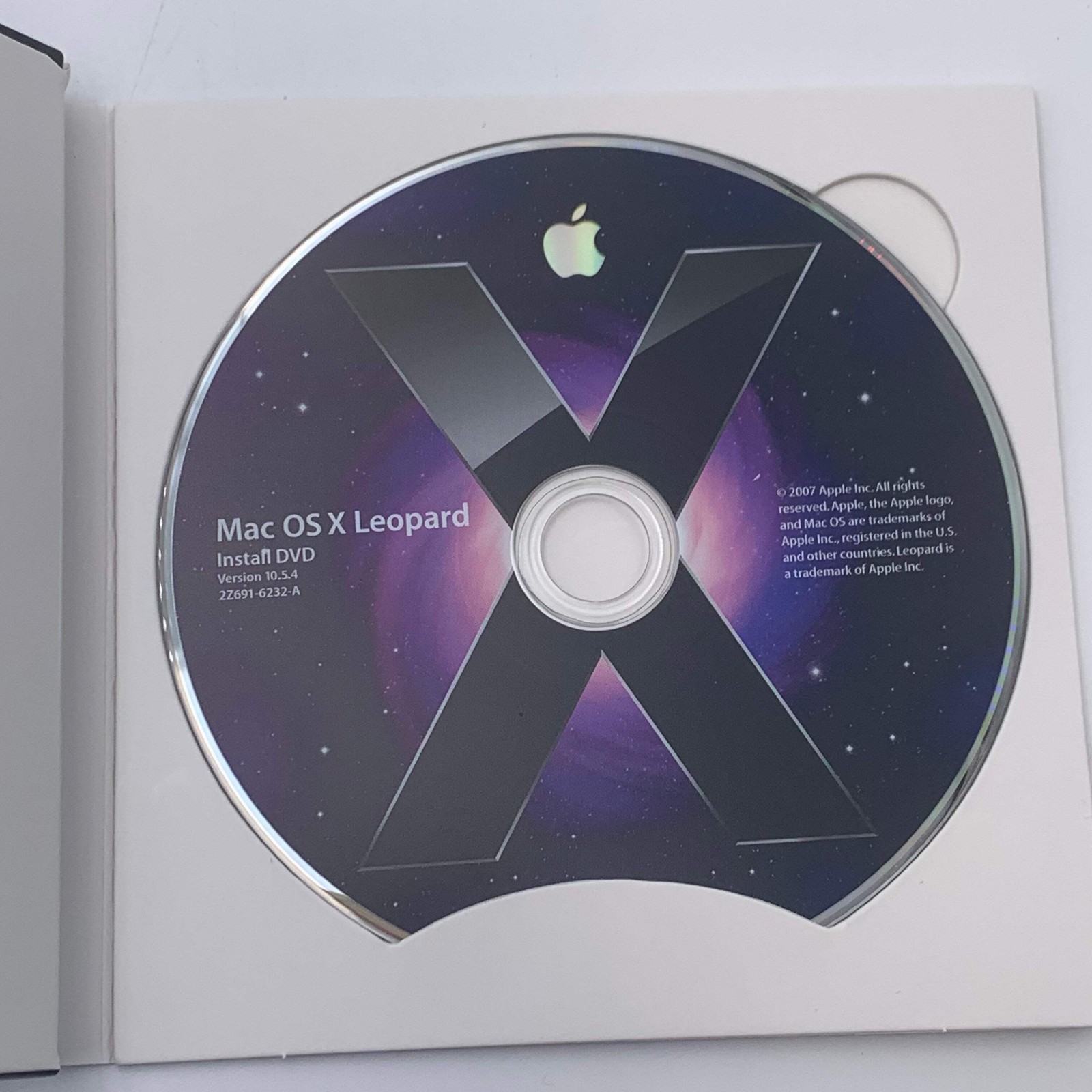 Apple Mac OS X v10.5.4 (MB577Z/A) Family Pack