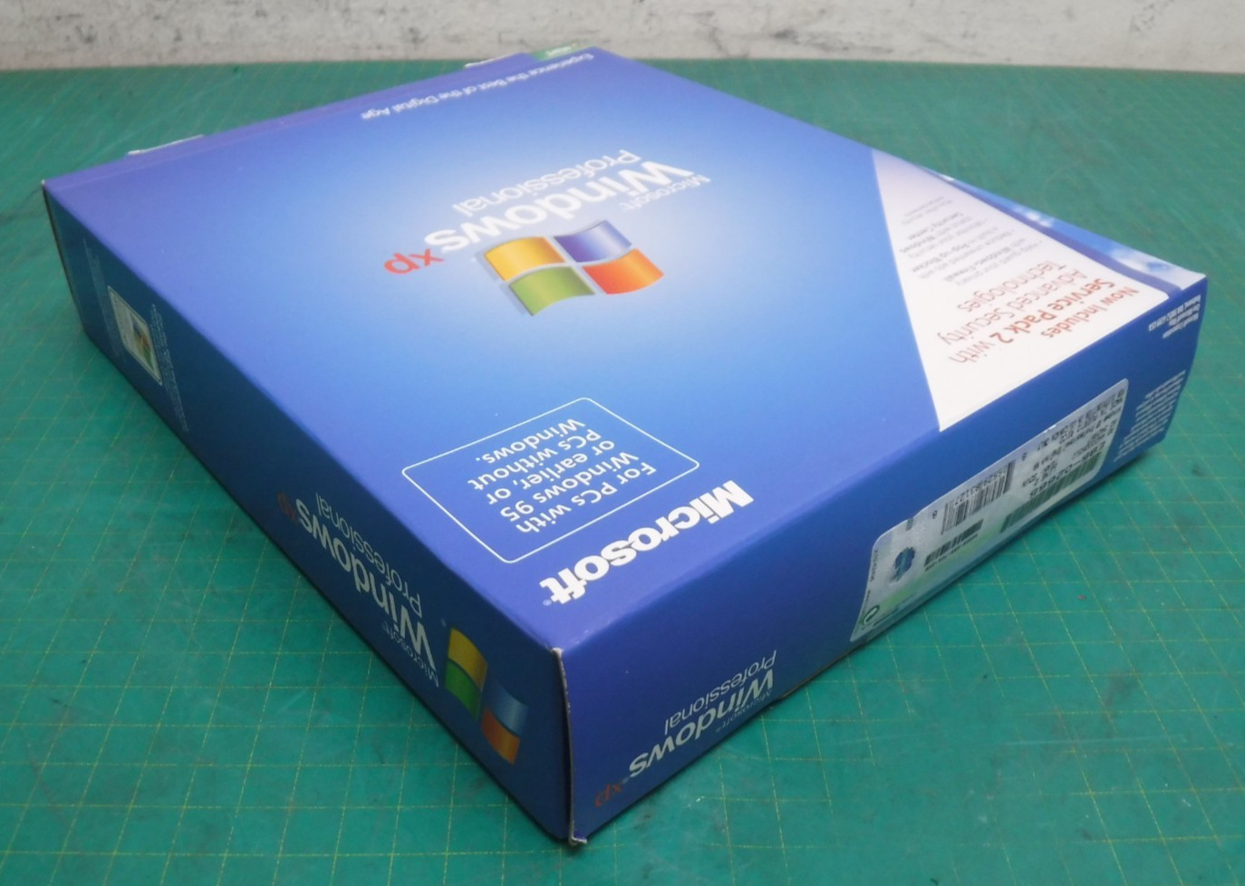 Microsoft Windows XP Professional Full Version with SP2