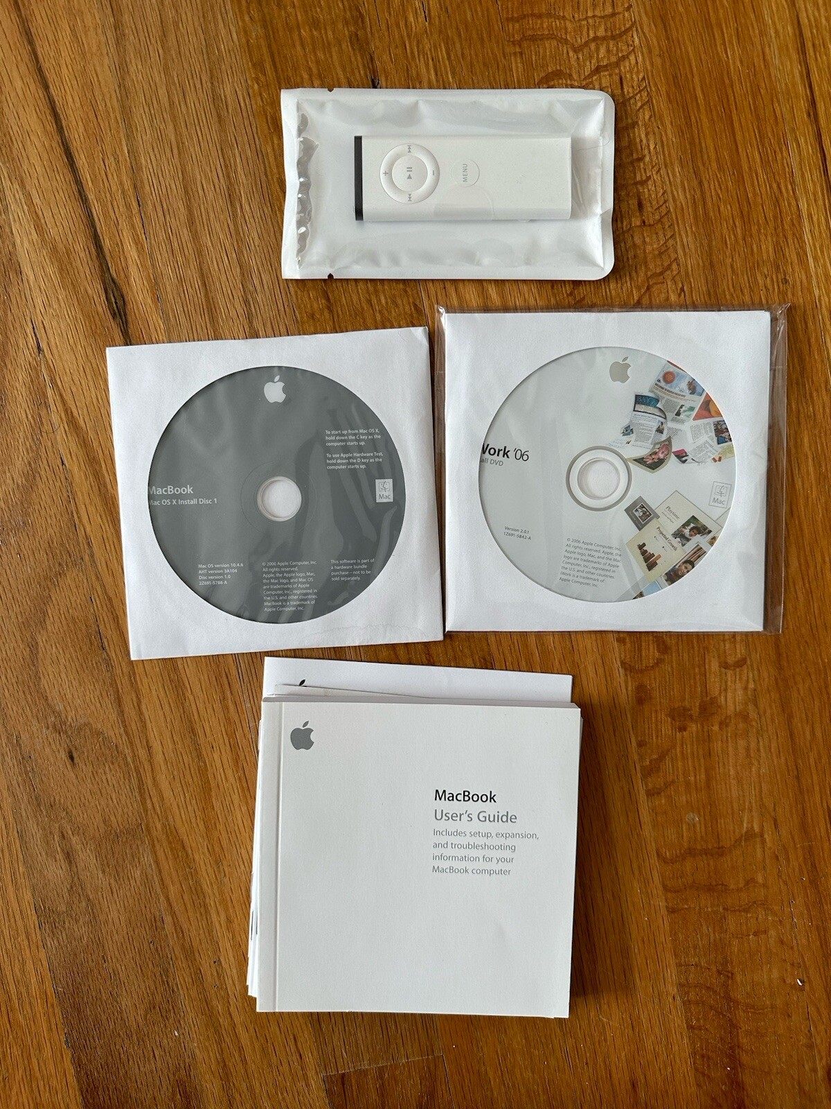 Mac OSX 10.4.6 Install Disc
