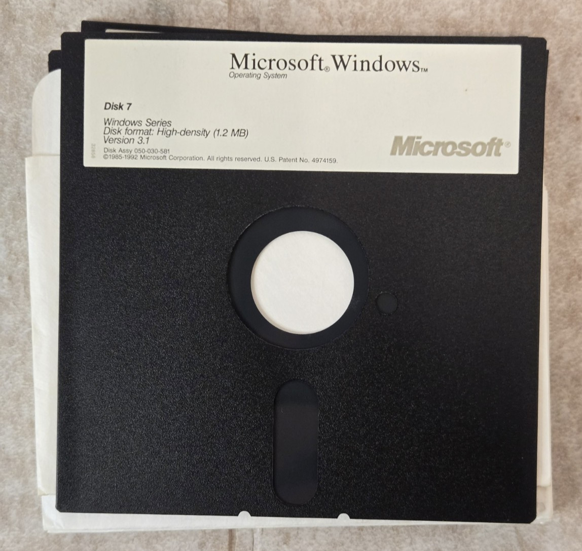 Microsoft Windows Version 3.1 Operating Software 5.25″ Floppy Disks 7 OEM Disks