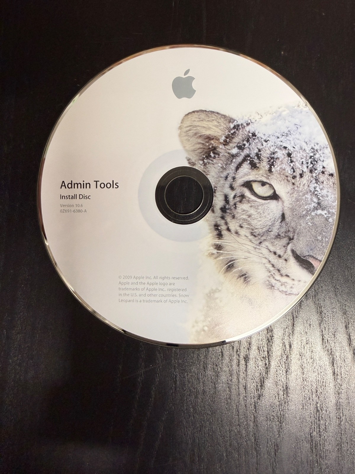 Apple Mac Snow Leopard OS X Server 10.6 plus OSX10.6 Snow Leopard NFR 2009