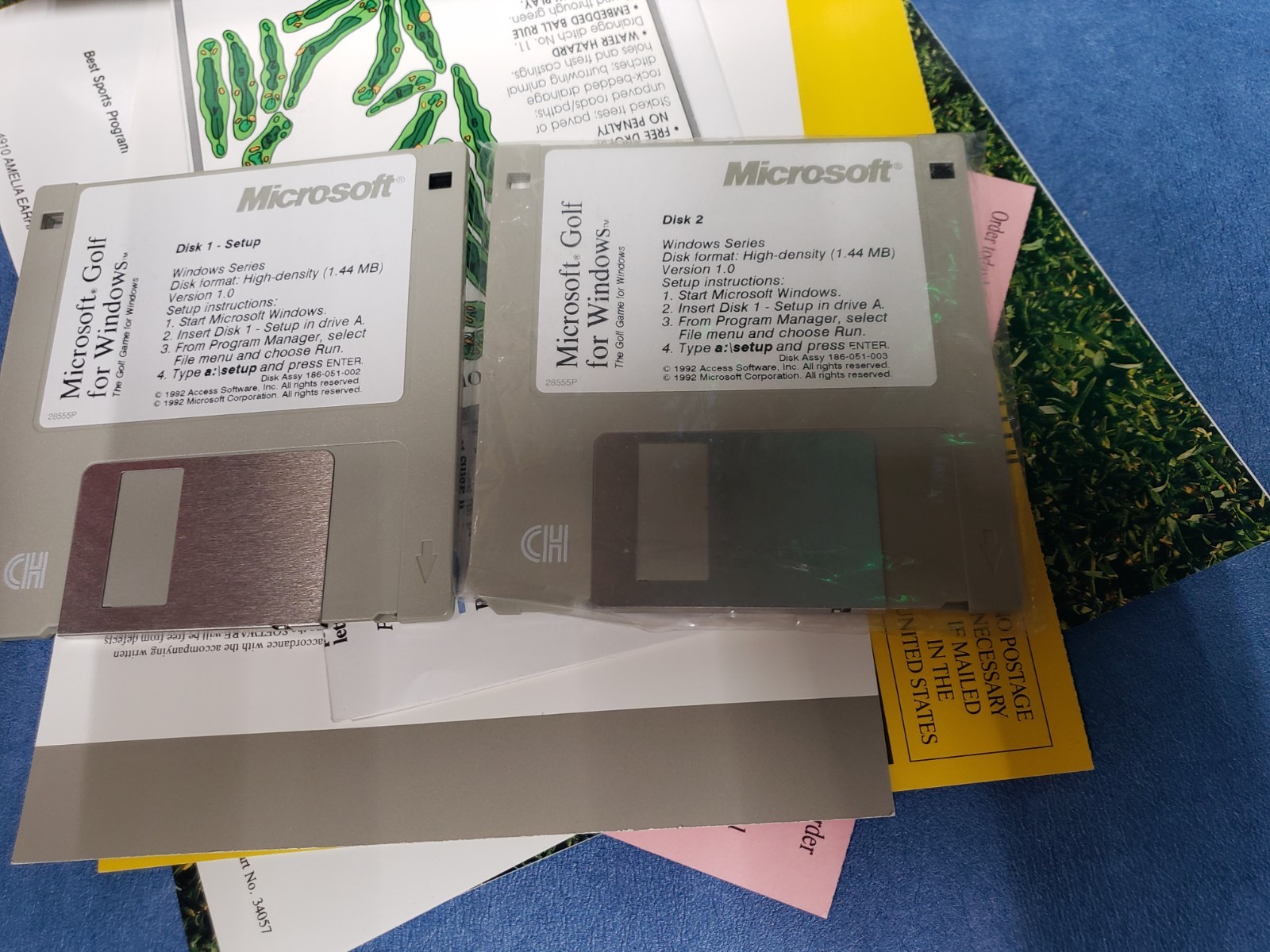 Microsoft Golf 3.5″ Floppy Disks for Windows with box and papers