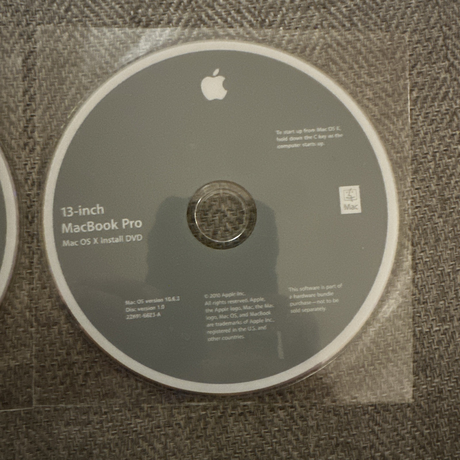 MacBook Pro OS X Install Disc 1 & 2 Version 10.5.2 2008 OEM