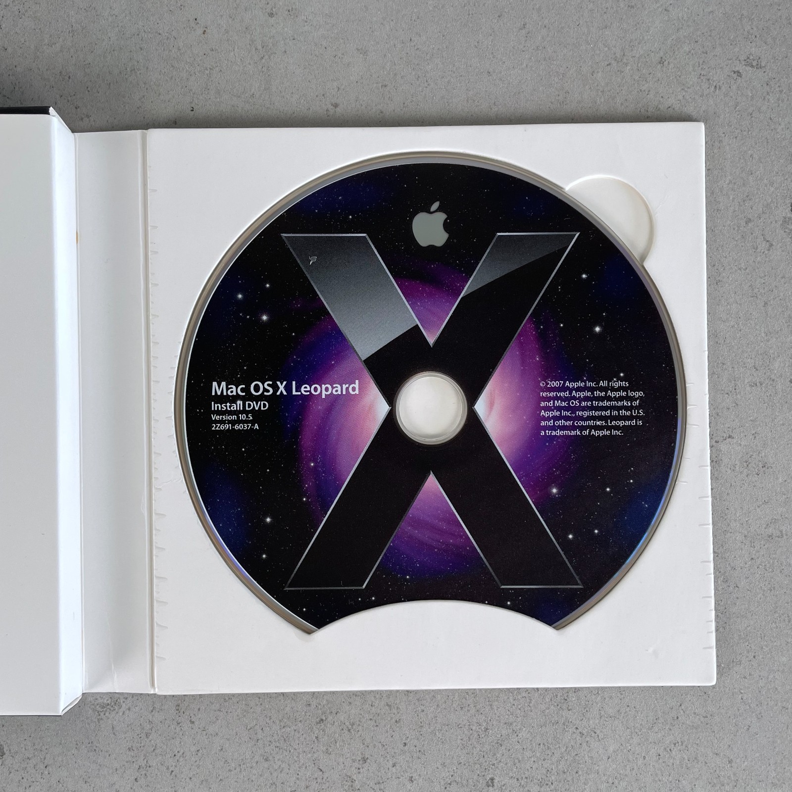 Apple Mac OS X Leopard 10.5 Retail Box Set Vintage Mac OS MB021Z/A 🍏 📀