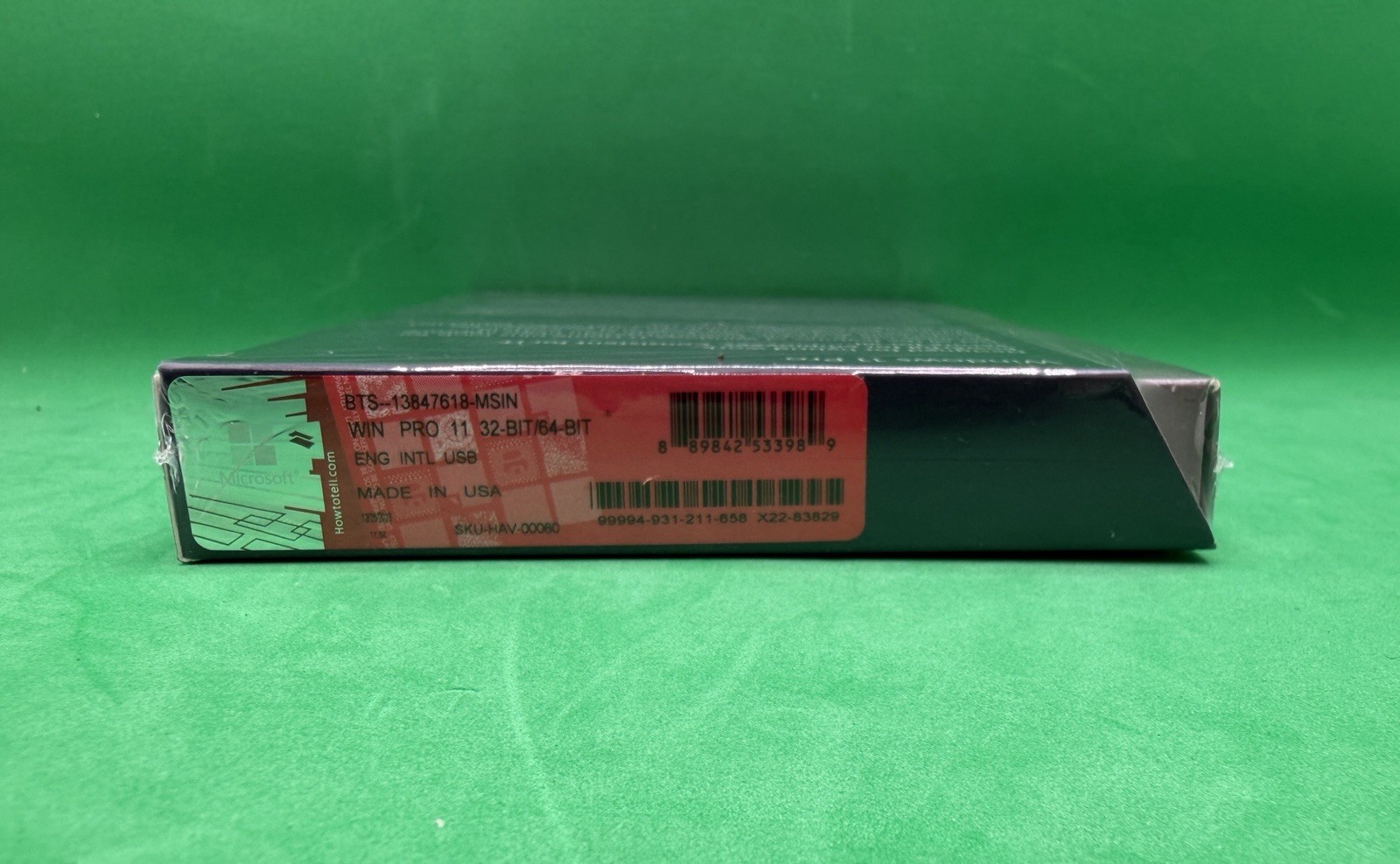 Microsoft Windows 11 Professional 64-Bit – USB Drive – New Sealed Retail Package