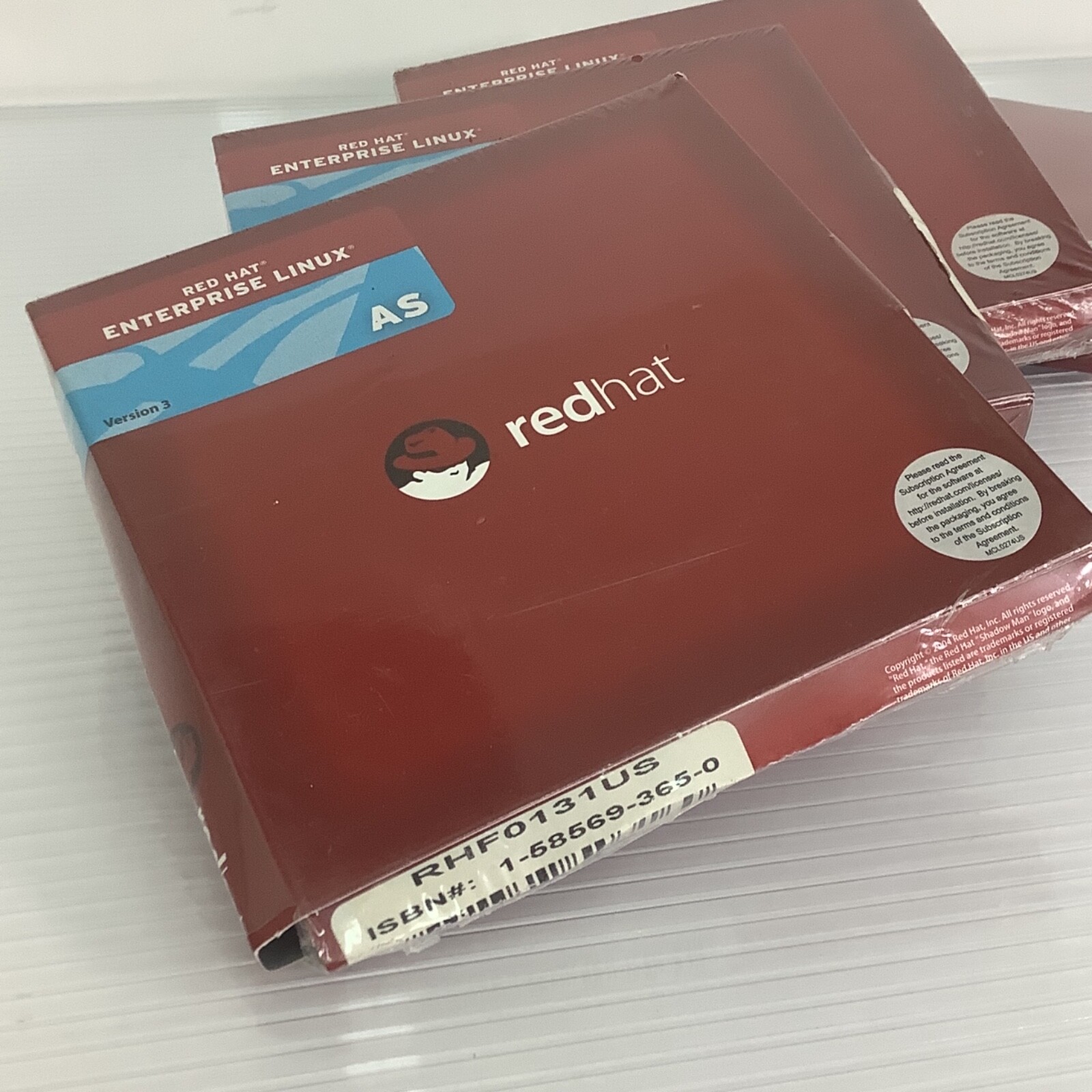 Red Hat Enterprise AS Linux Distro V.3 2004 N1222-C0 (Lot Of 4)