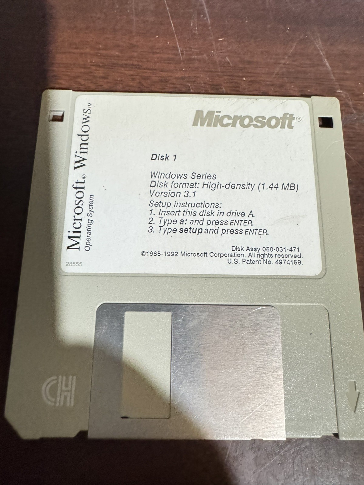 Microsoft Windows 3.1 on 3.5″ 1.44MB Floppy Disk install – Retail (6 Disks)