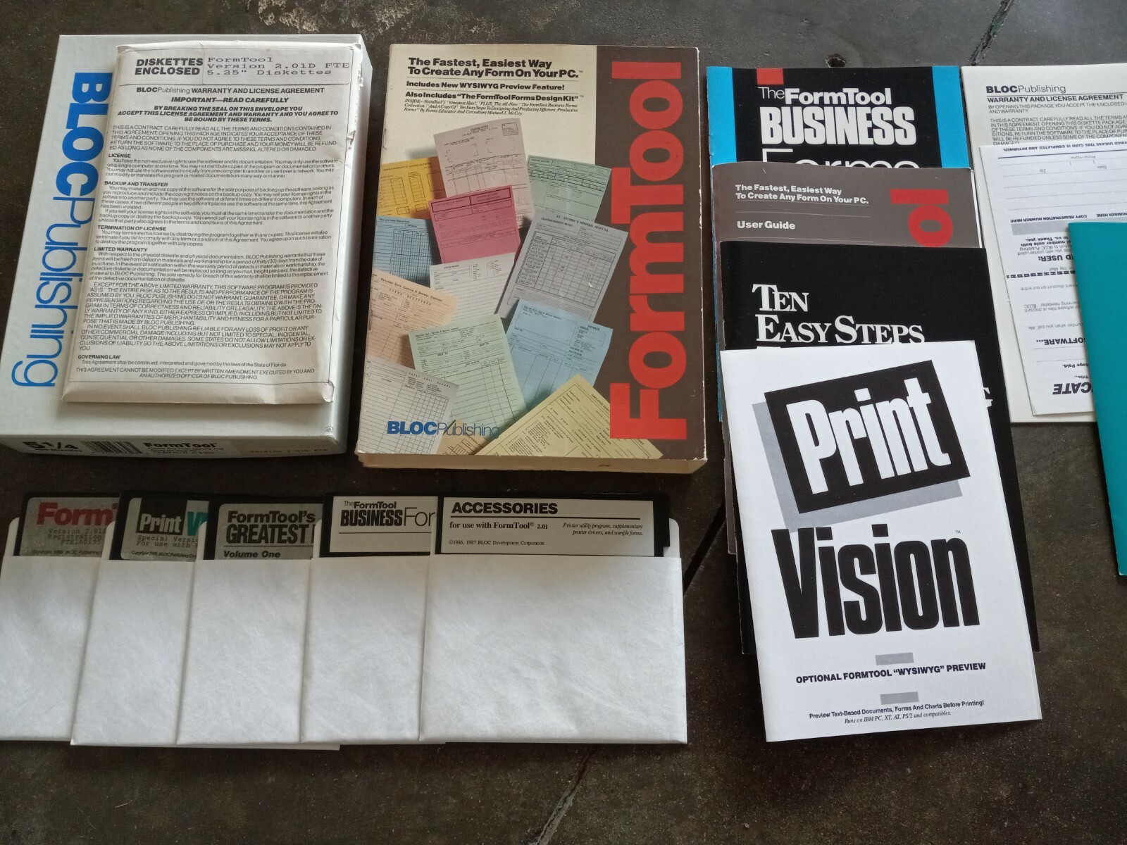 Formtool – IBM, pc, xt, at & ps/2 – 5 – 1/4 inch diskettes and books