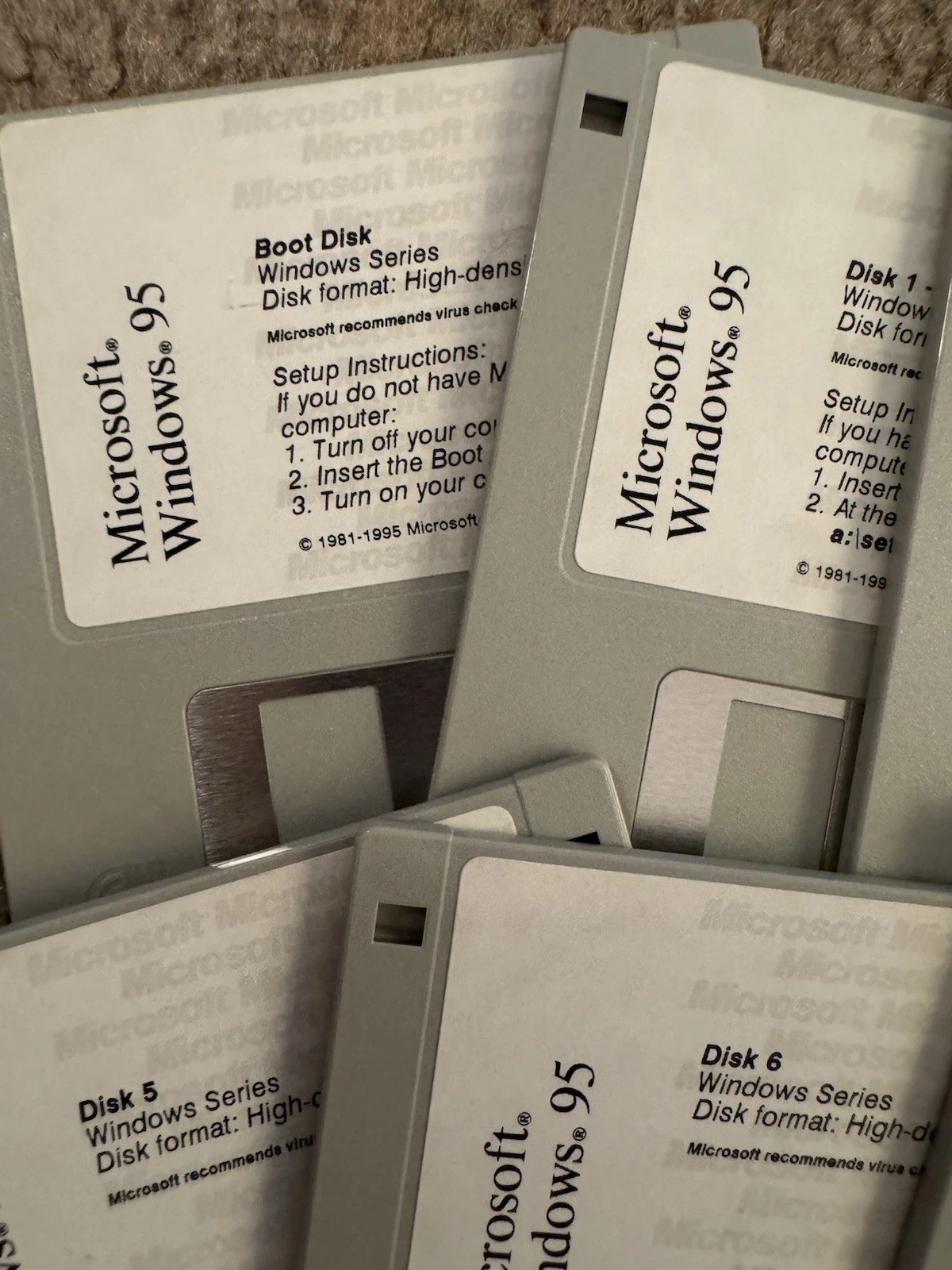 Microsoft Windows 95 Floppy Disk Lot of 14 High Density 3.5″ DMF Boot UNTESTED