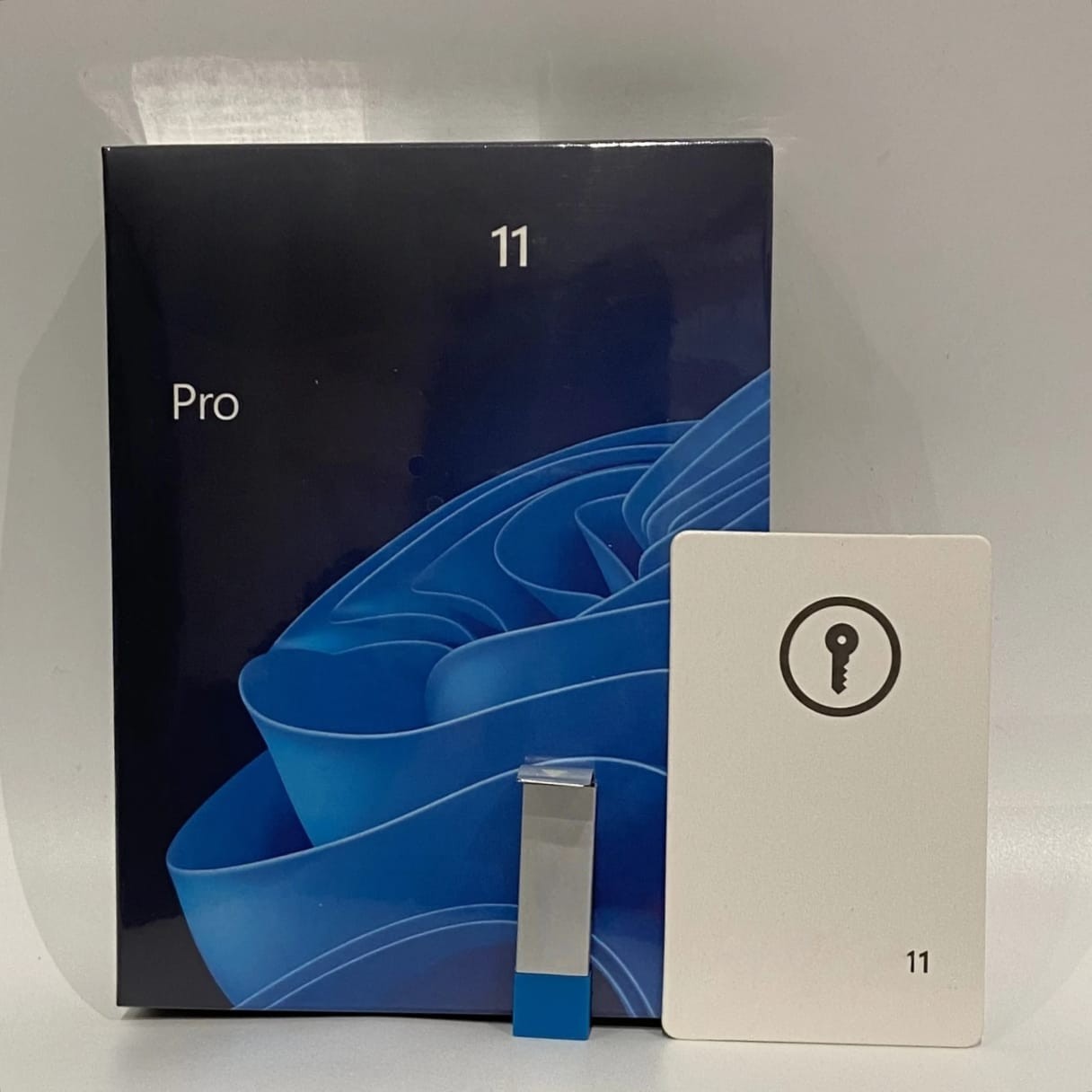 Microsoft Windows 11 Pro 64bit – New Sealed – Flash USB Retail -Original- 1 PC