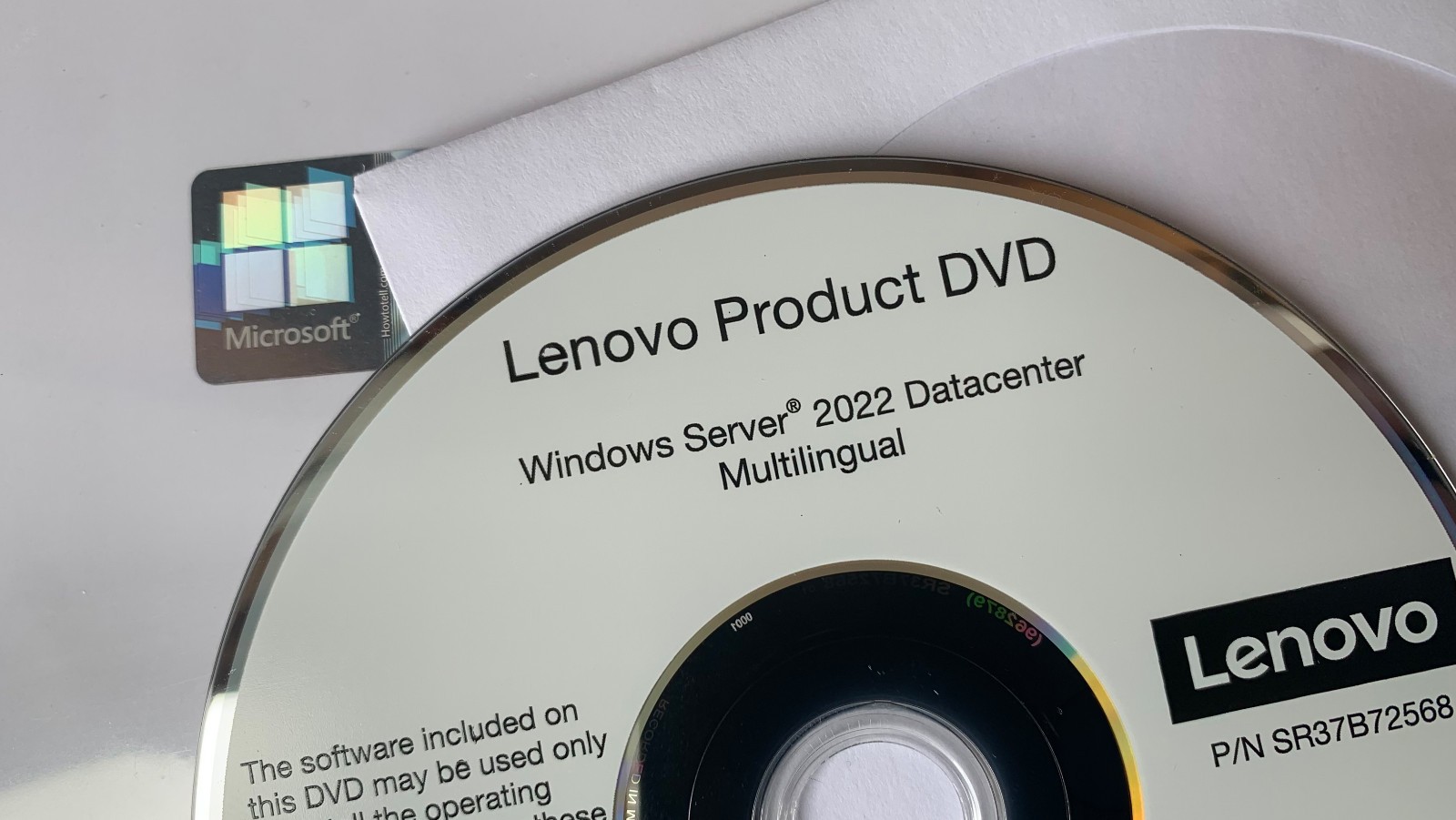Lenovo Windows Server 2022 Standard Edition 16 Cores w/ Holographic COA Genuine