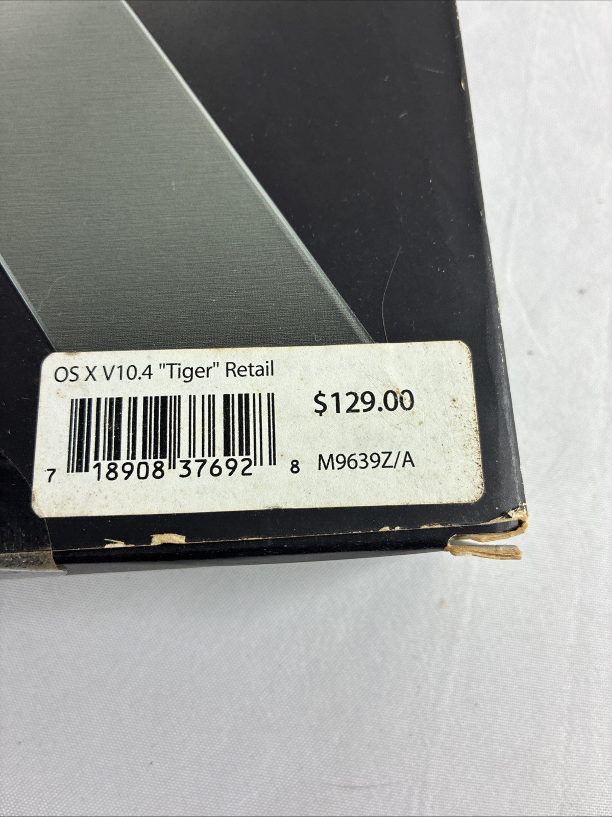 Boxed Apple Mac OS X 10.4 Tiger (M9639Z/A)