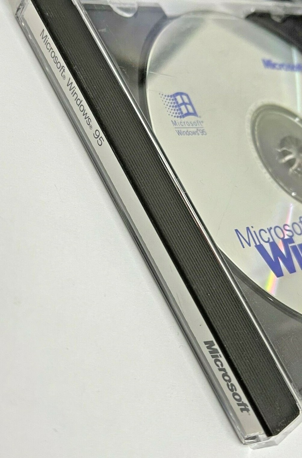 VINTAGE MICROSOFT WINDOWS 95 COMPANION CD ONLY IN ORIGINAL CASE NO KEY RM4
