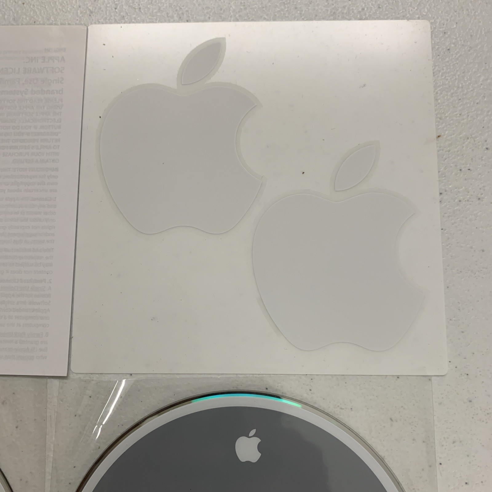 Apple iMac OS x 10.6.1 Everything Else Install Disc Install Discs & Manual