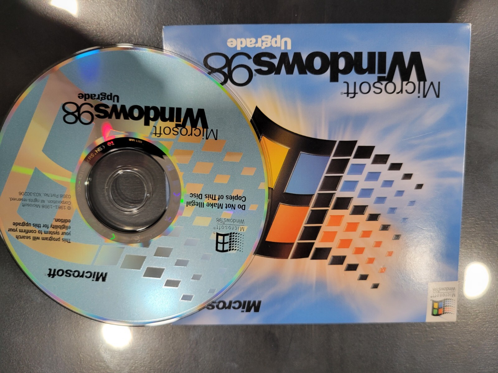 Microsoft Windows 98 Upgrade Disc and Product Key