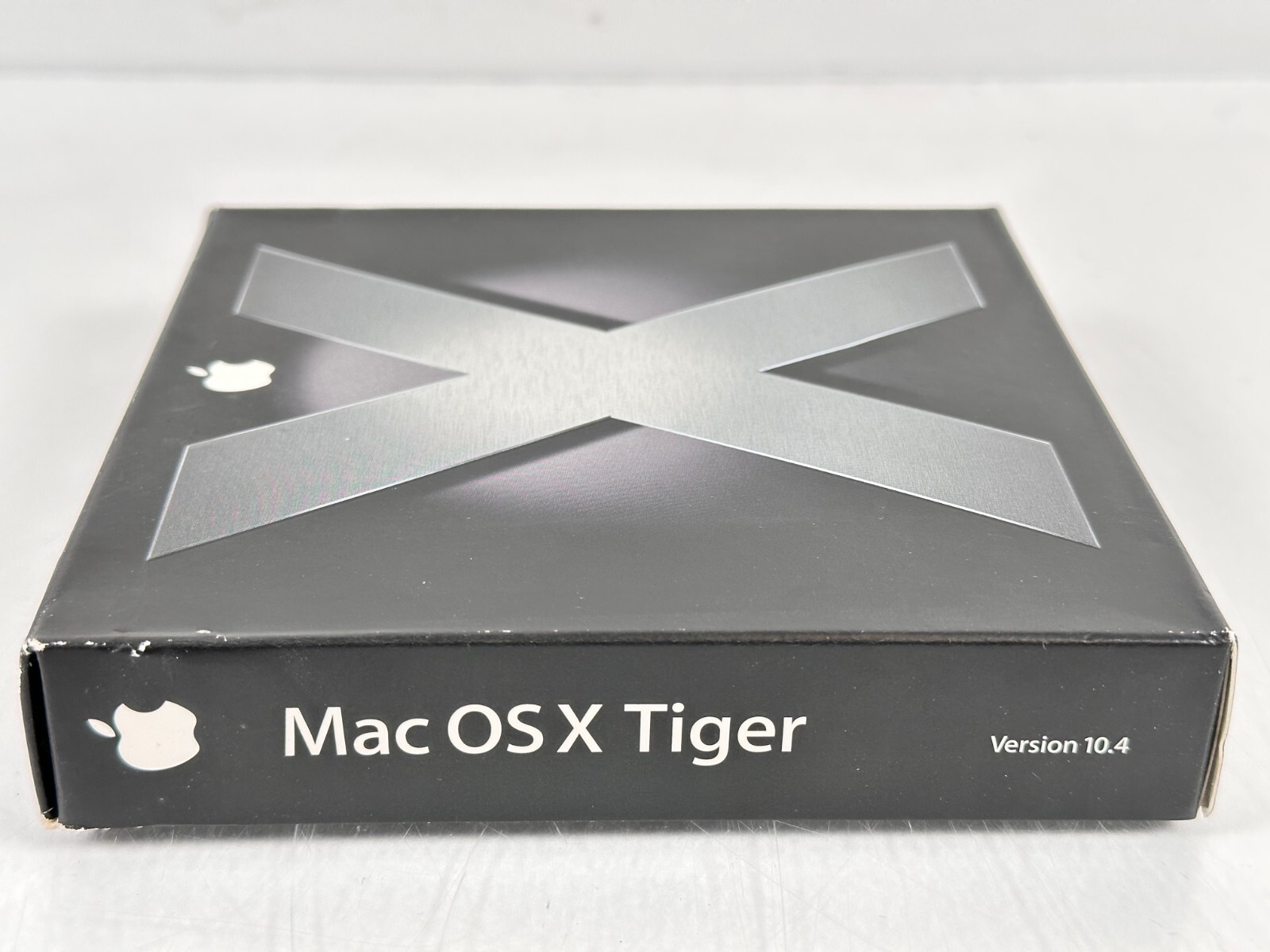 Boxed Apple Mac OS X 10.4 Tiger (MA453Z/A)