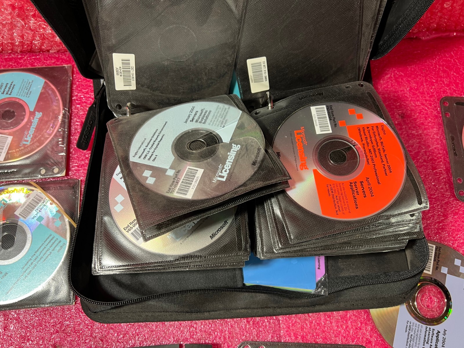 LOT Disks Server License Microsoft / APPLICATIONS 2004 2007 MIX AS-IS