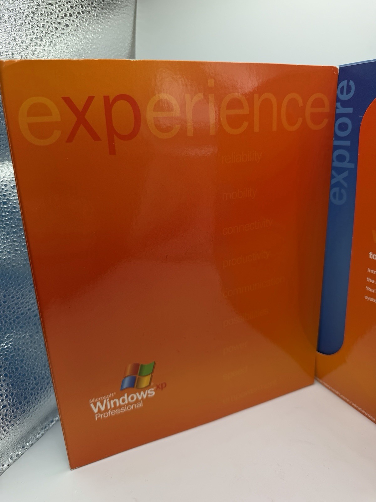 Microsoft Windows XP Professional Upgrade Version 2002 SP2 CIB w/ Product Key