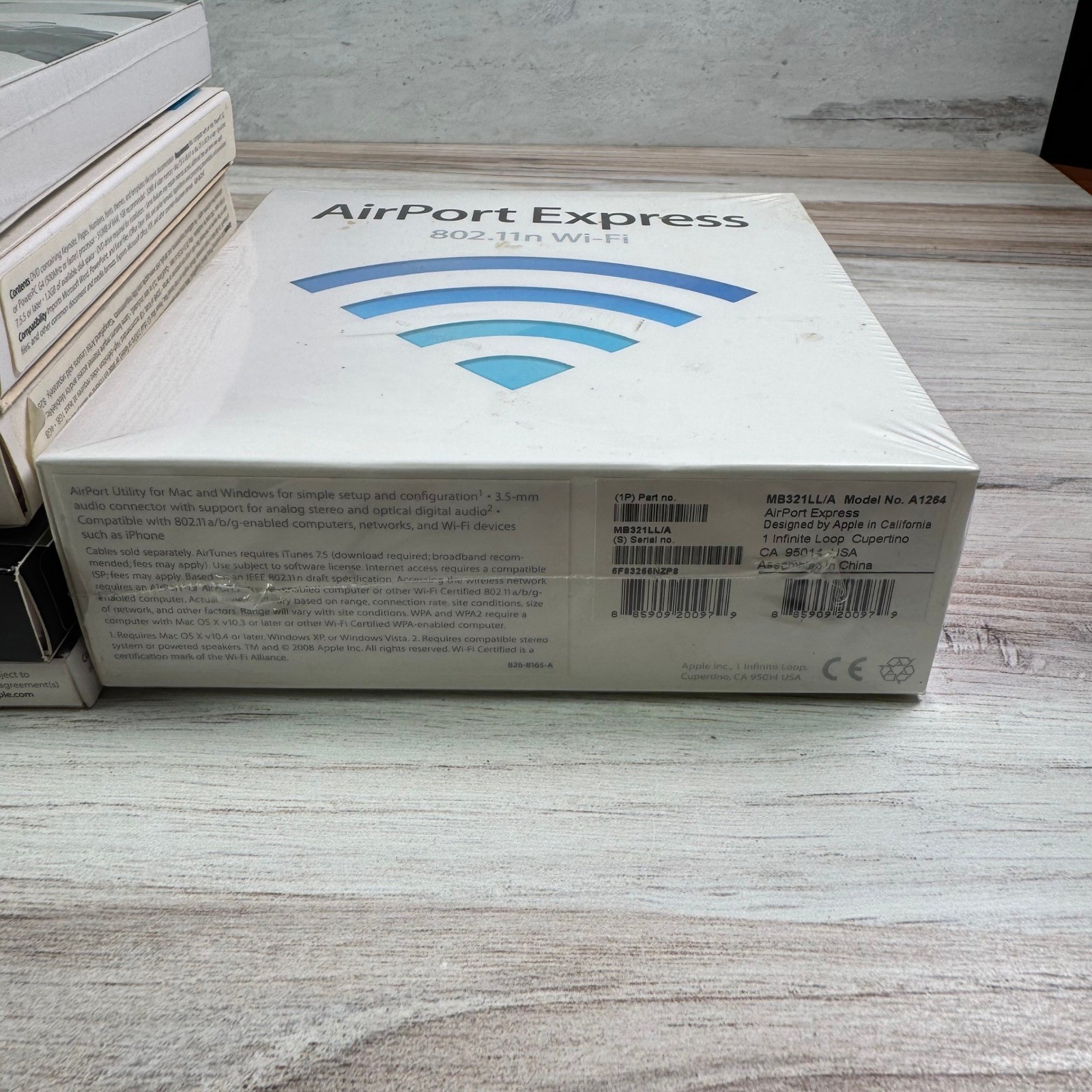 Apple AirPort Express A1264 Sealed Mac OS X Snow Leopard iWork iLife Bundle