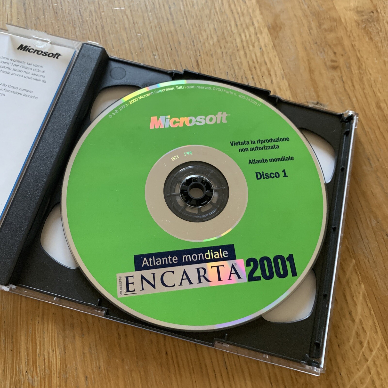 Microsoft Encarta 2001 Italian Original + CD-ROM,