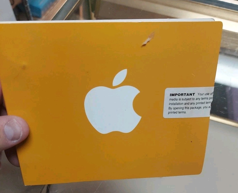 2 Vintage Apple Macbook Cds Now Up To Date 3.65/ FAST 5.0/ & Apple Cd Holder!