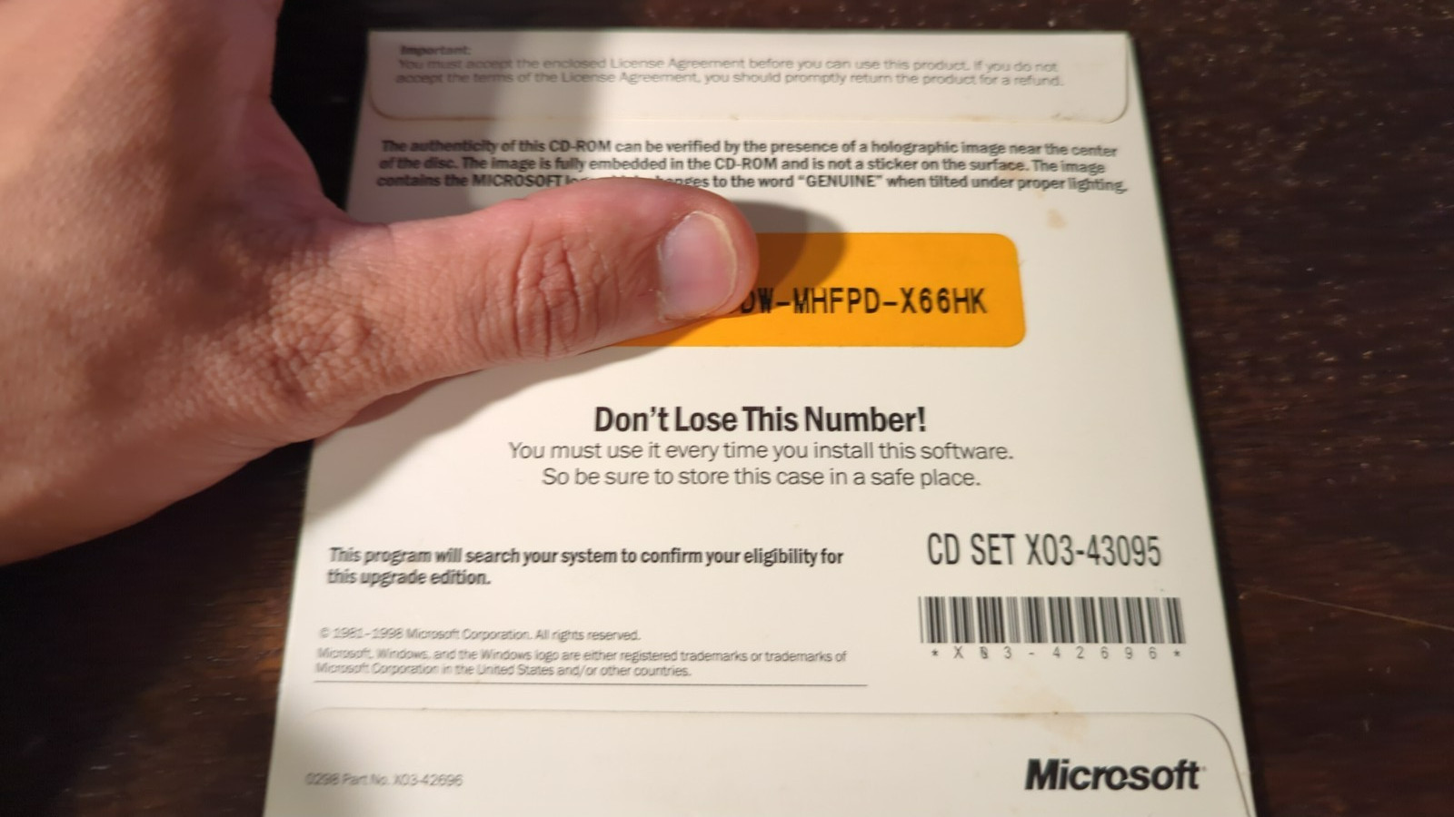 Microsoft Windows 98 Upgrade CD w/Product Key and sleeve *used/untested*