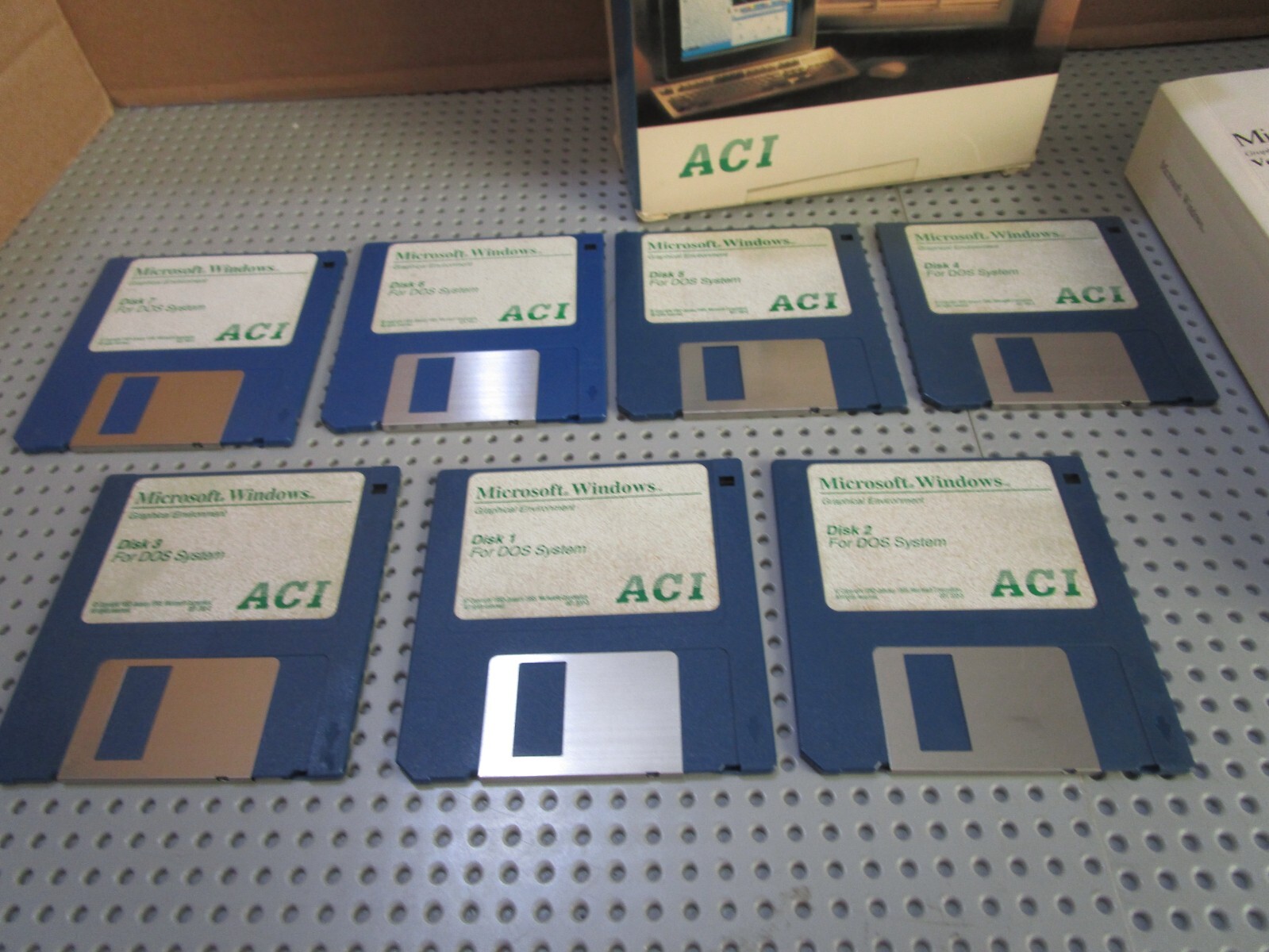 VINTAGE MICROSOFT WINDOWS 1995 GRAPHICAL ENVIRONMENT FOR DOS 3.0 VERSION-7 DISKS