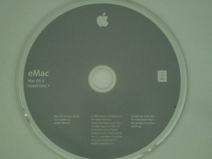 Apple Macintosh eMac (2004) Software Install/Restoration CD’s – 2 CD’s