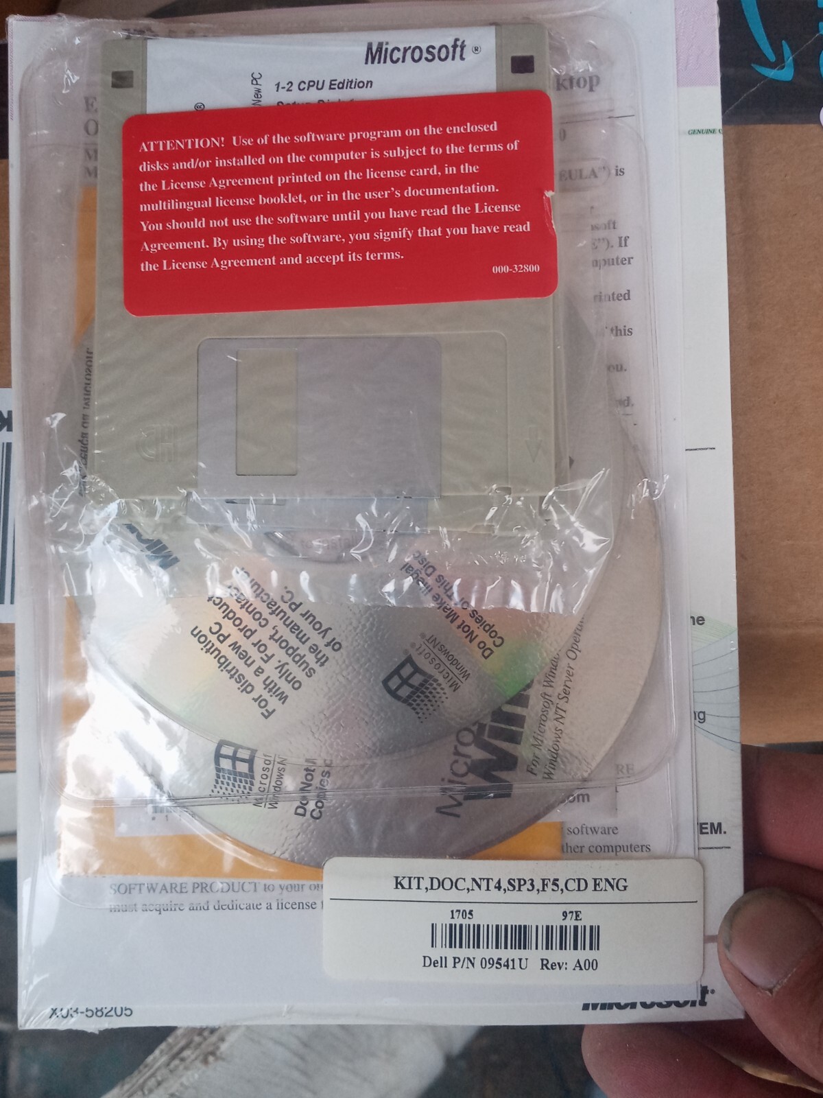 New sealed WINDOWS NT 4.0 Workstation CD & Floppy disk