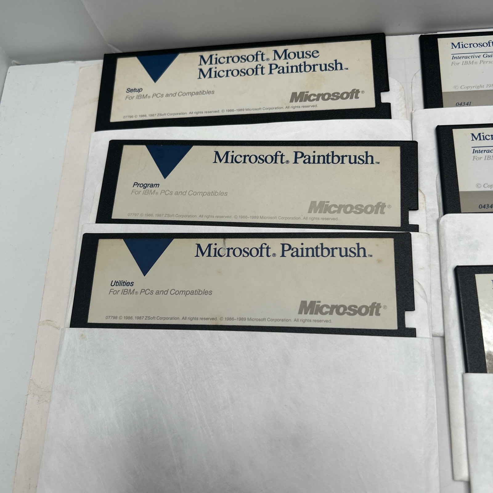 Vintage Microsoft Windows Versions 2.0, 4.01, 4.5 -5.25″ Floppy Disks lot of 17