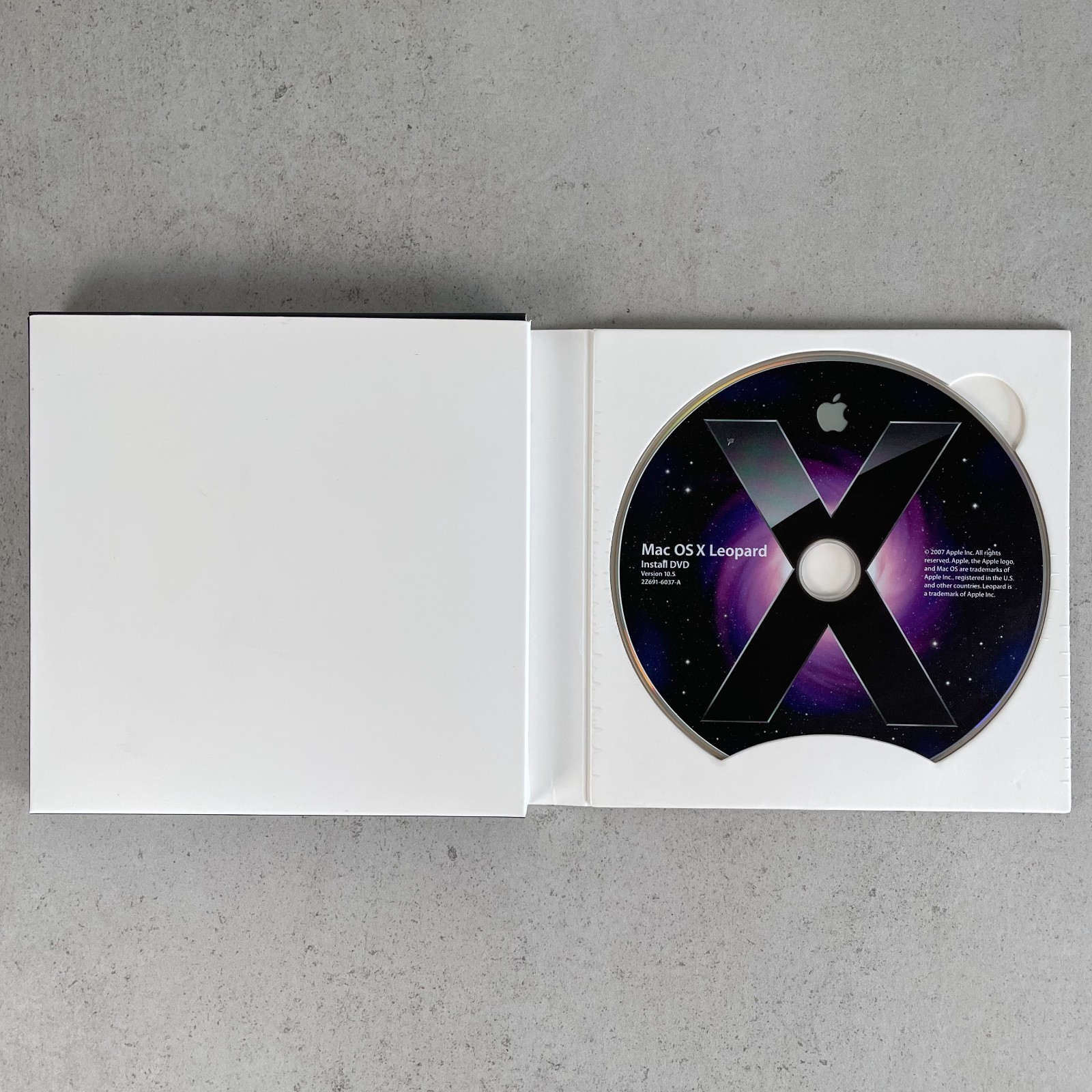 Apple Mac OS X Leopard 10.5 Retail Box Set Vintage Mac OS MB021Z/A 🍏 📀