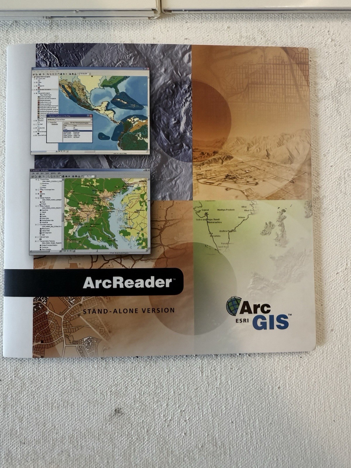 ARC GIS by ESRI instruction manuals and media kits 2003. 8.0 8.3