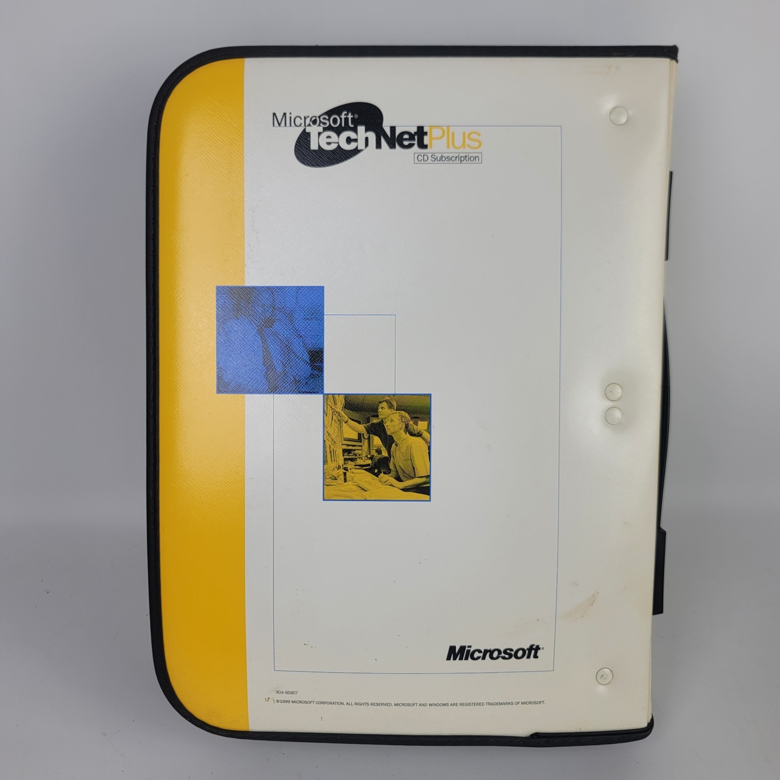 Vtg Microsoft Tech Net Plus Monthly CD Subscription 1999 2000 2001 Discs Drivers
