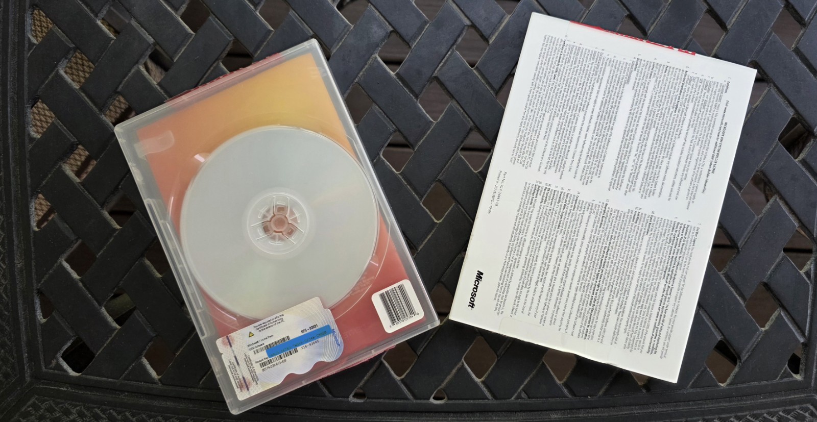 Microsoft Windows 7 Home Premium 32-Bit w/Product Key SP1 OEM DVD Used