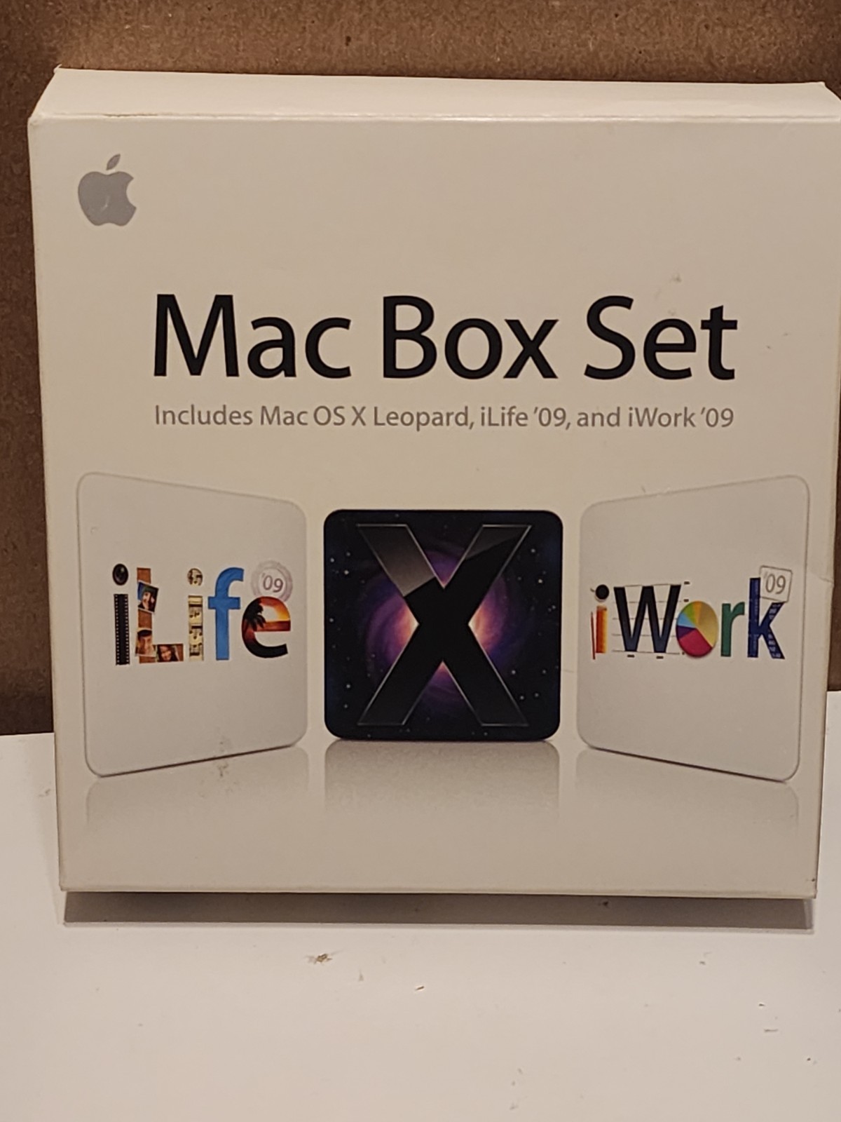 Mac Box Set OS X Leopard 10.5.6 iLife 09 iWork 09, MB997Z/A Retail Complete