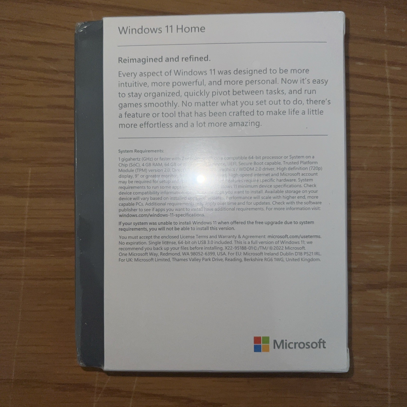 Microsoft Windows 11 Home + USB Flash Drive English 64-bit Physical Sealed