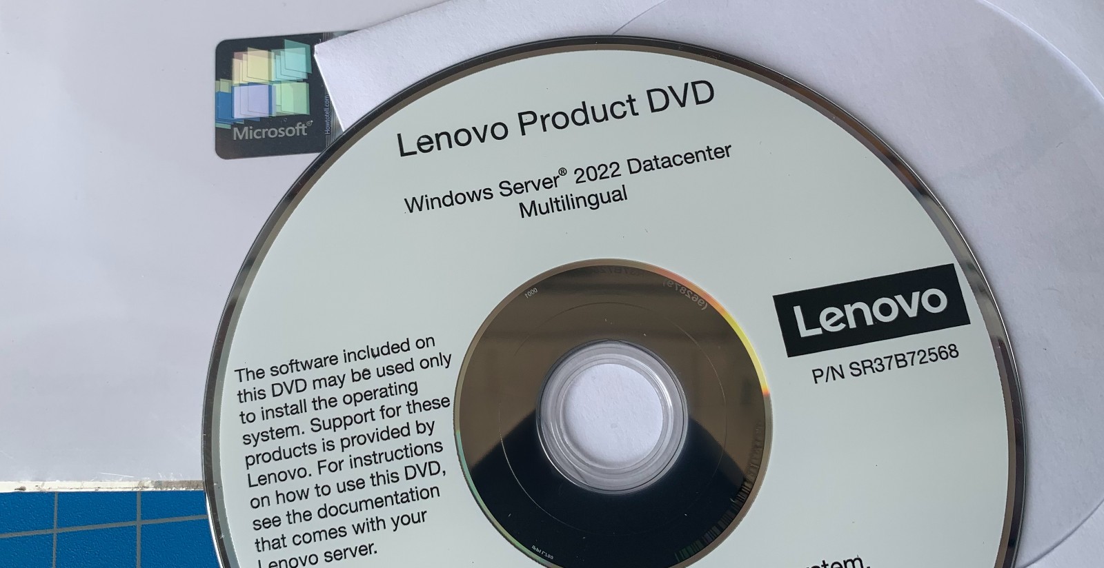 Lenovo Windows Server 2022 DataCenter Edition 16 Cores w/COA UnlimitedVM Genuine