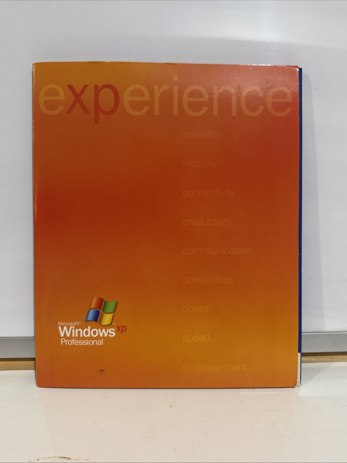 Microsoft Windows XP Professional CD W/ Product Key