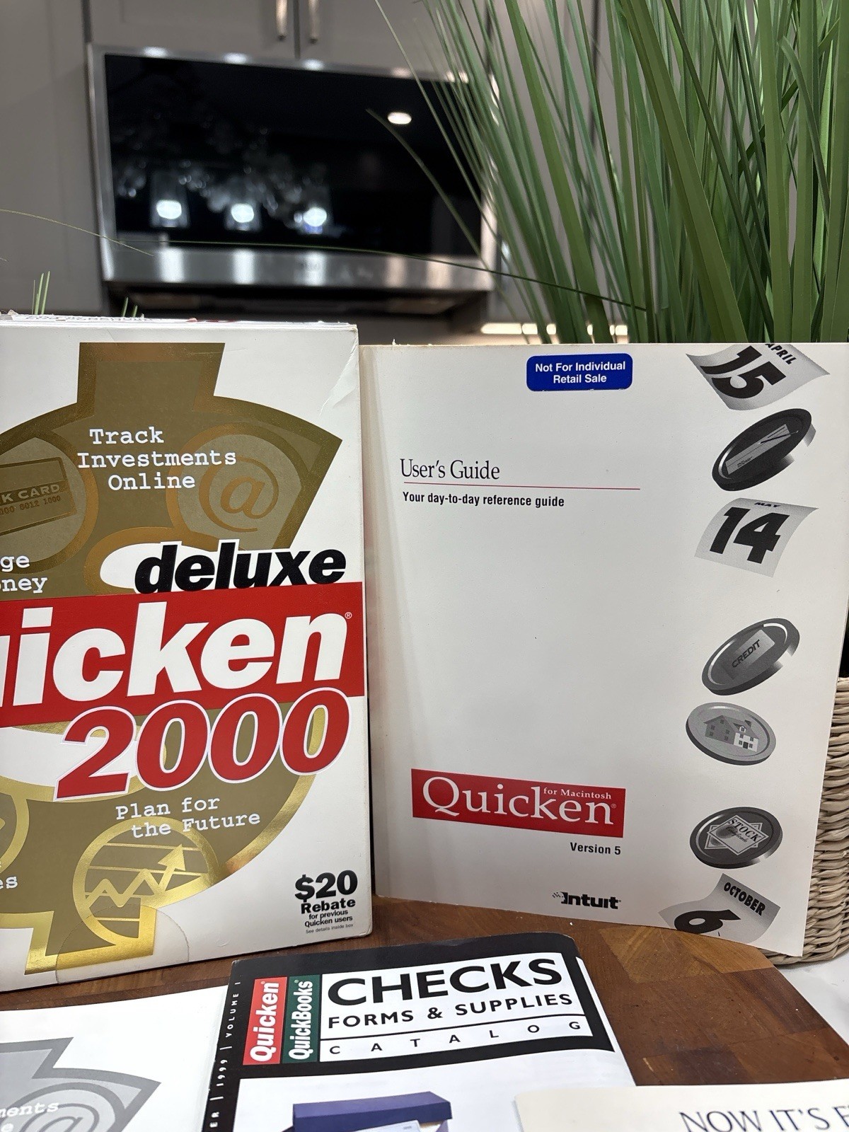 Vintage Quicken 2000 Deluxe Mac Software Complete Big Box Manuals CD Lot