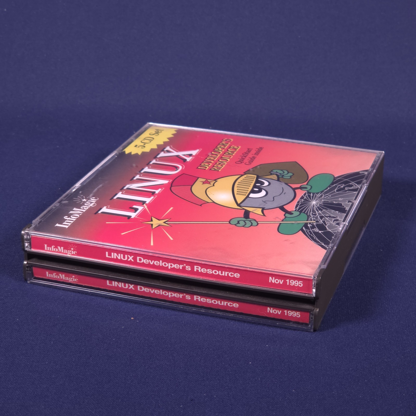 Linux Developer’s Resource (5-CD ROM Set, 1995) Slackware 3.0 Red Hat Debian
