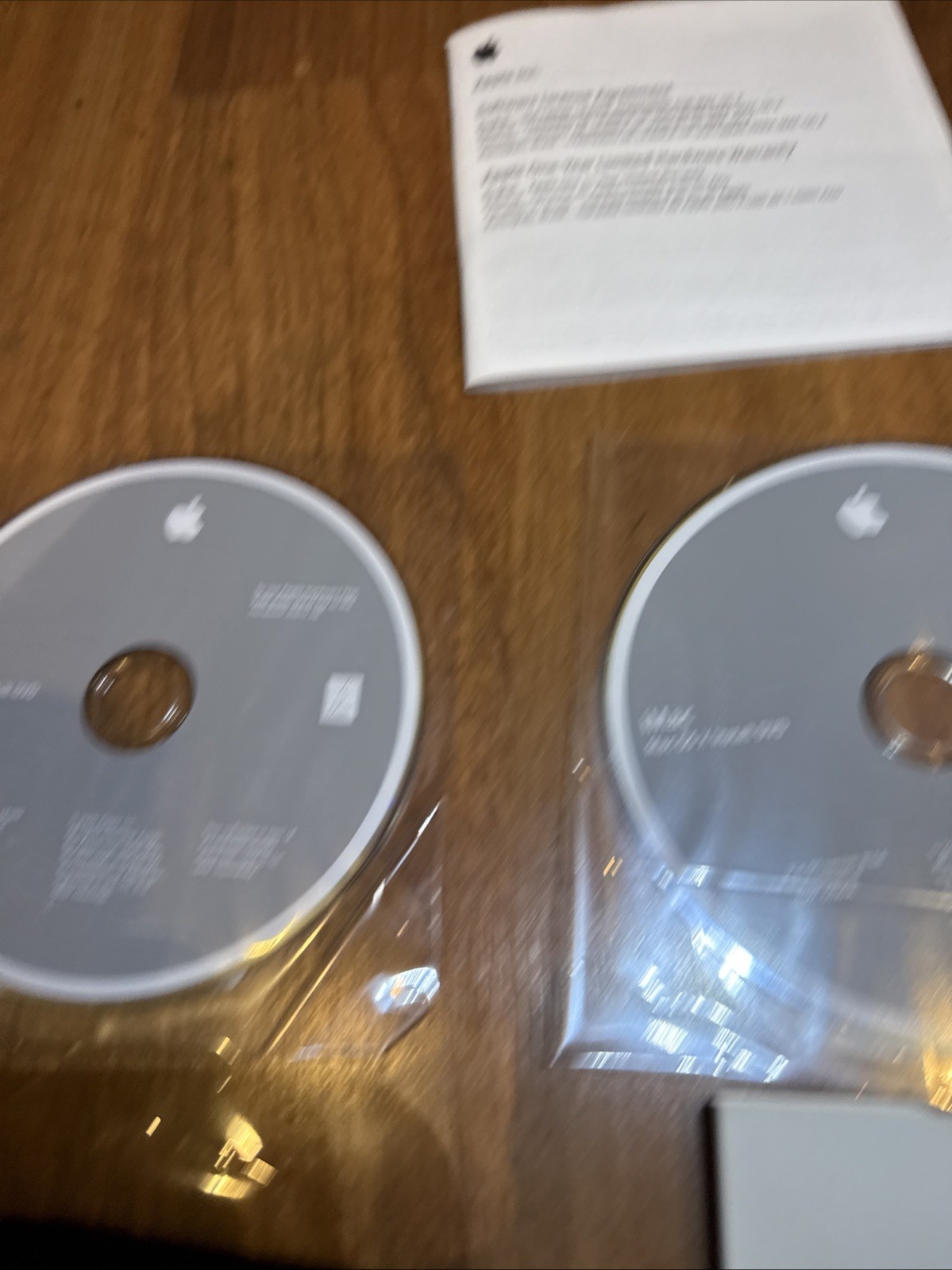 Macintosh iMac OS X 10.5.6 Install & Applications DVD OEM + Cloth, Stickers 2009
