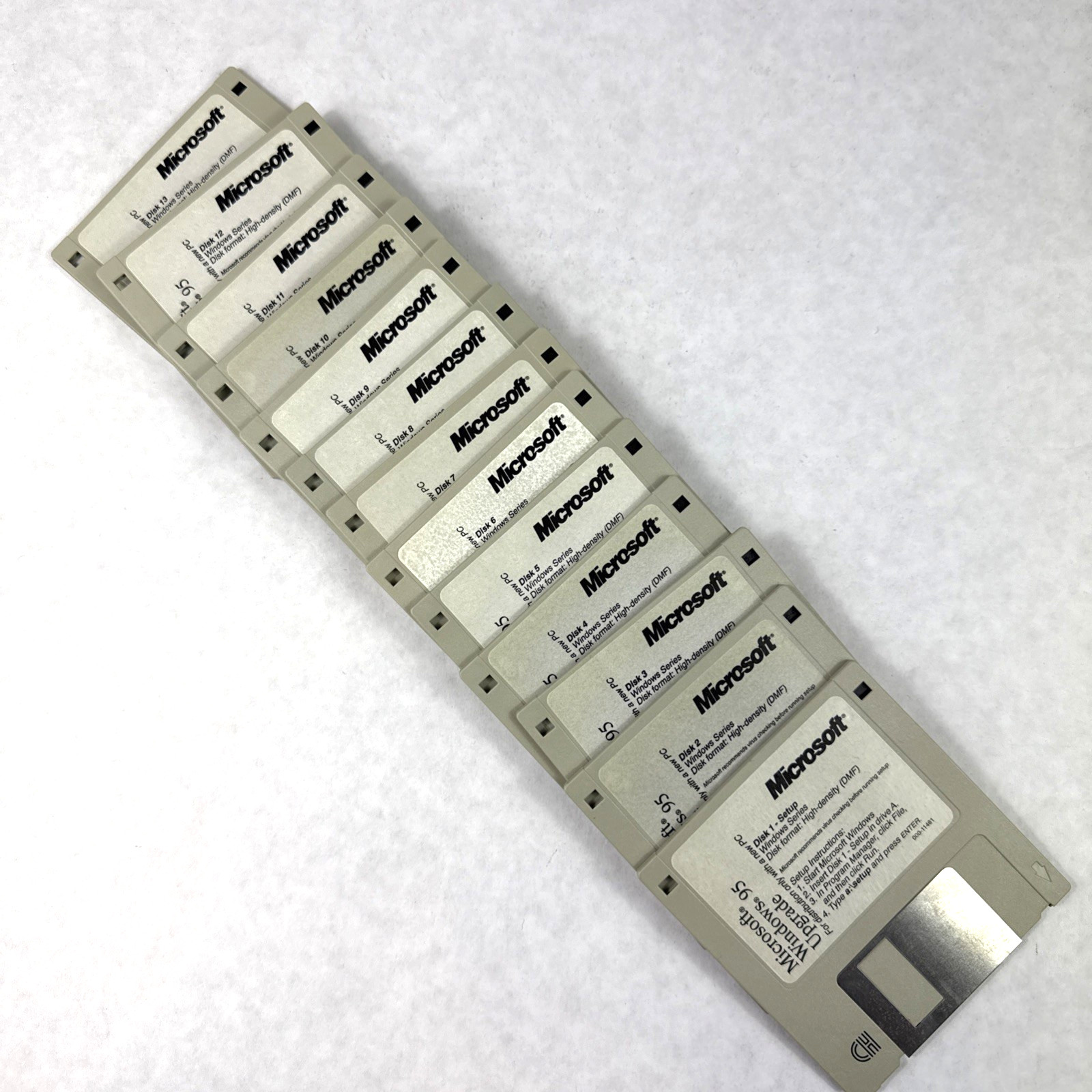 Microsoft Windows 95 Upgrade On 3.5″ Floppy Disks – Lot of 13 Disks /Diskettes